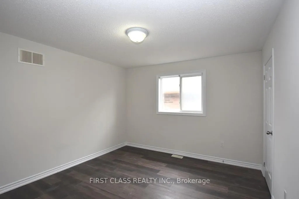 Photo 15 of Unit Main, 2588 standardbred Drive, Oshawa, Windfields — HOMEH