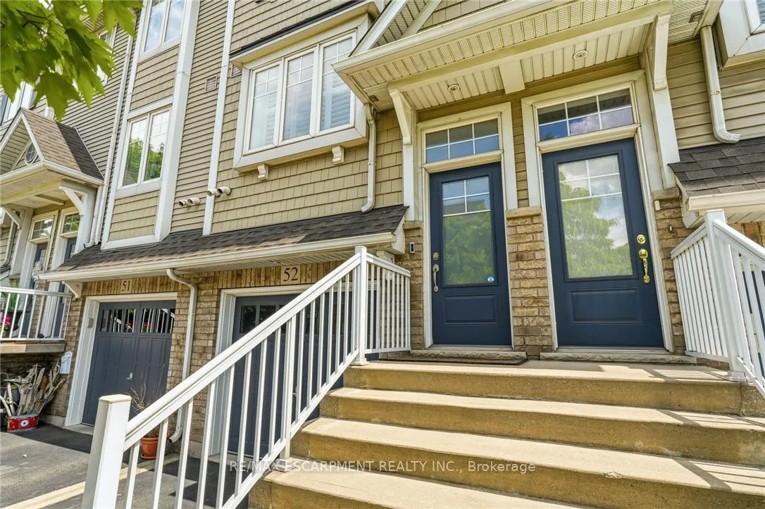 Photo 4 of Unit 52, 337 Beach Boulevard, Hamilton, Hamilton Beach — HOMEH