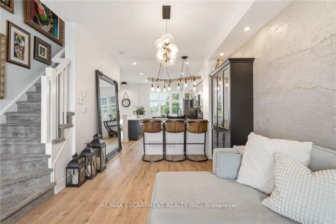 Photo 8 of Unit 52, 337 Beach Boulevard, Hamilton, Hamilton Beach — HOMEH
