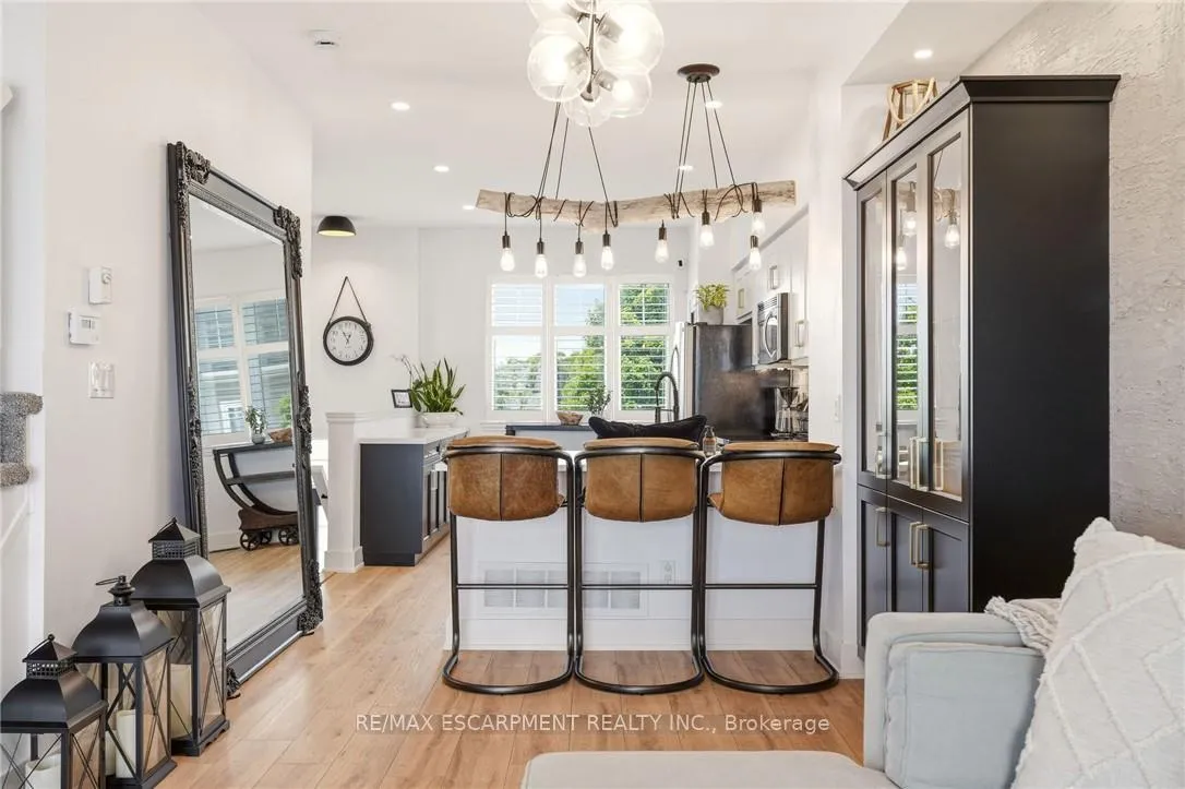 Photo 9 of Unit 52, 337 Beach Boulevard, Hamilton, Hamilton Beach — HOMEH