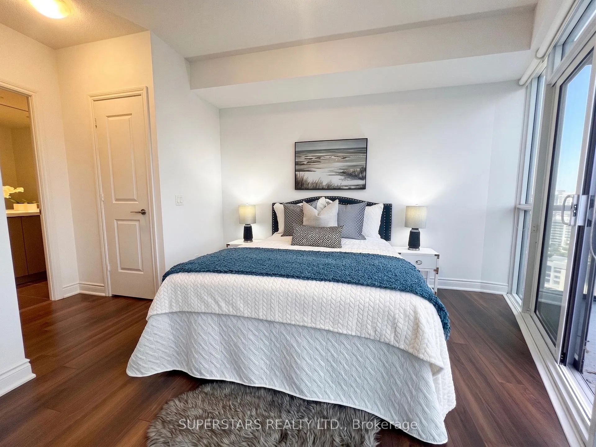 Photo 9 of Unit 2302, 80 Marine Parade Drive, Etobicoke, Mimico — HOMEH