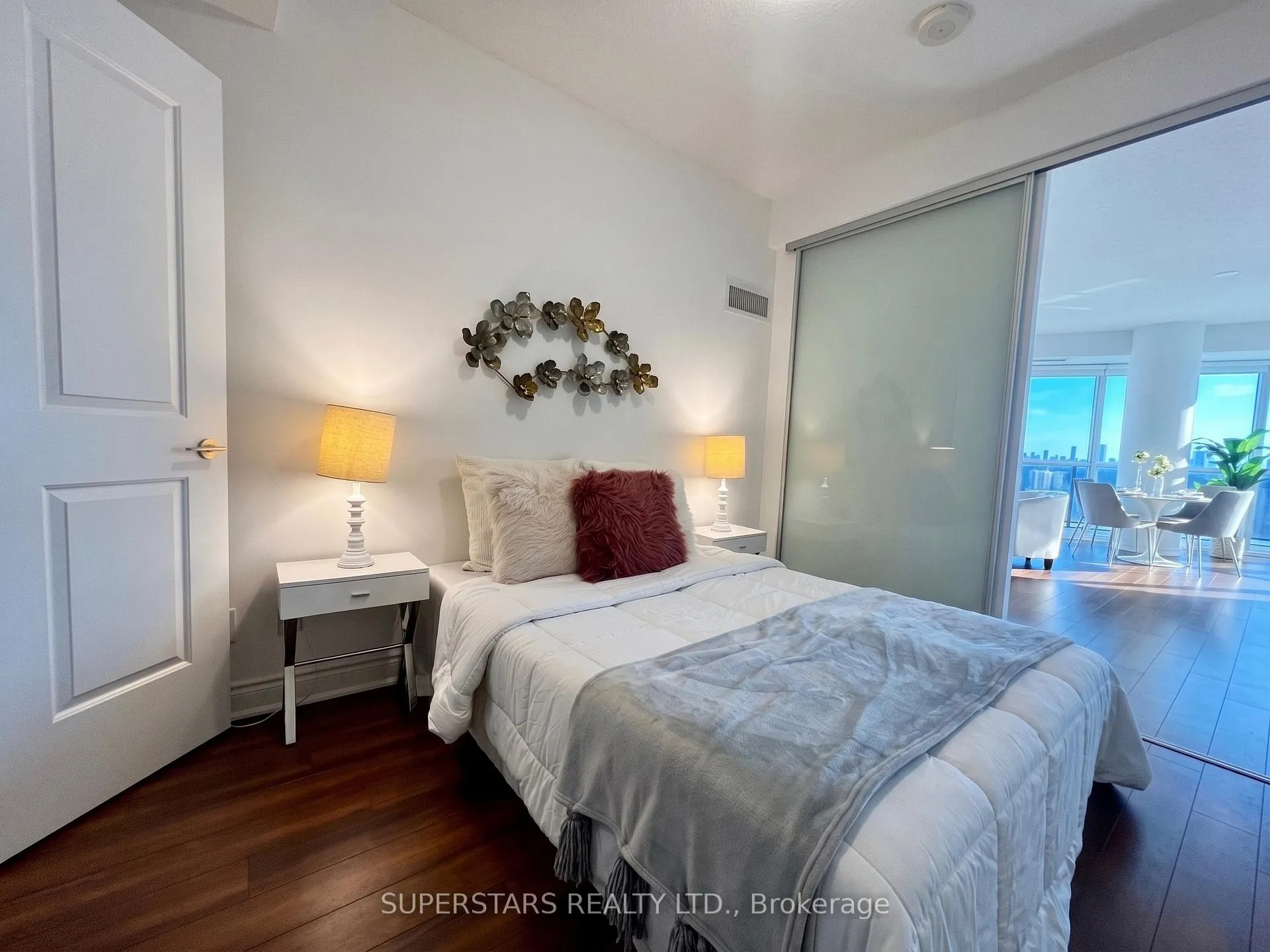 Photo 11 of Unit 2302, 80 Marine Parade Drive, Etobicoke, Mimico — HOMEH