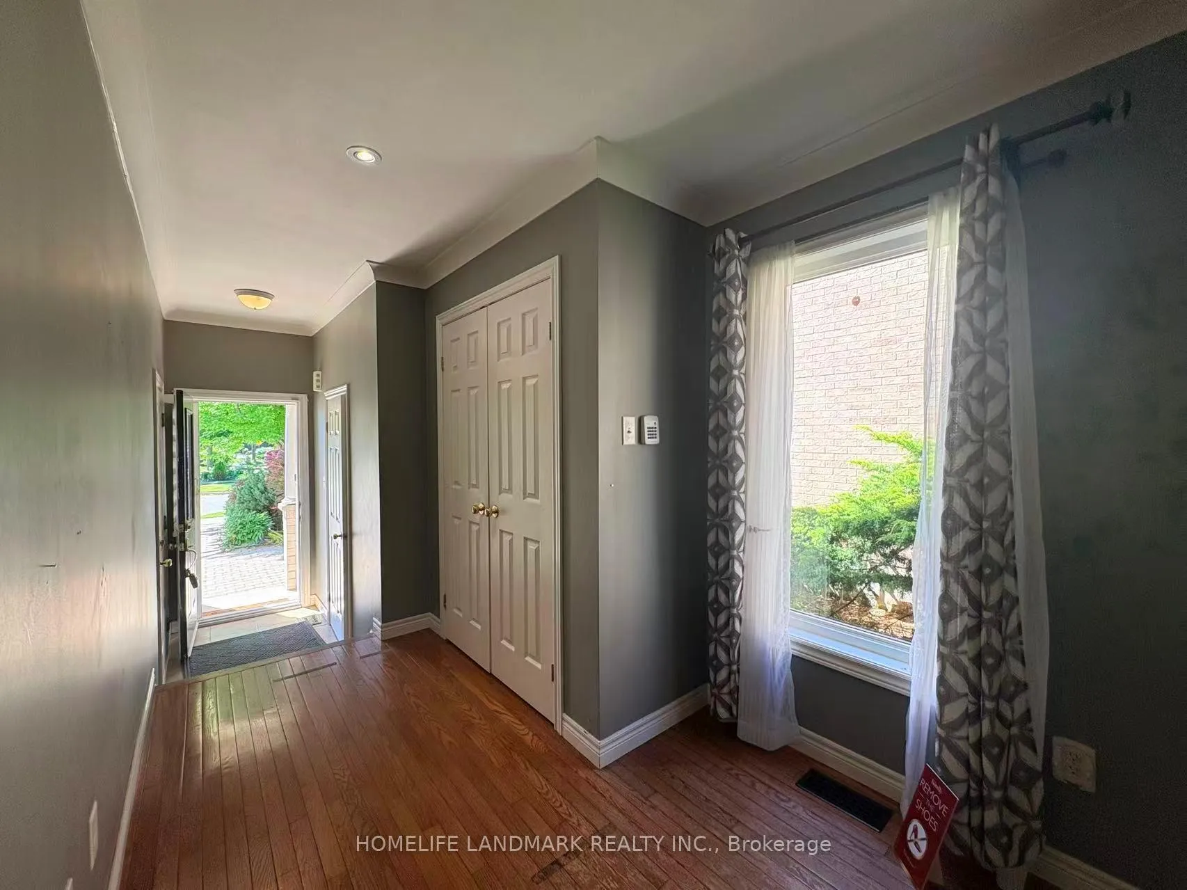 Photo 2 of 1479 Gulledge Trail, Oakville, West Oak Trails — HOMEH