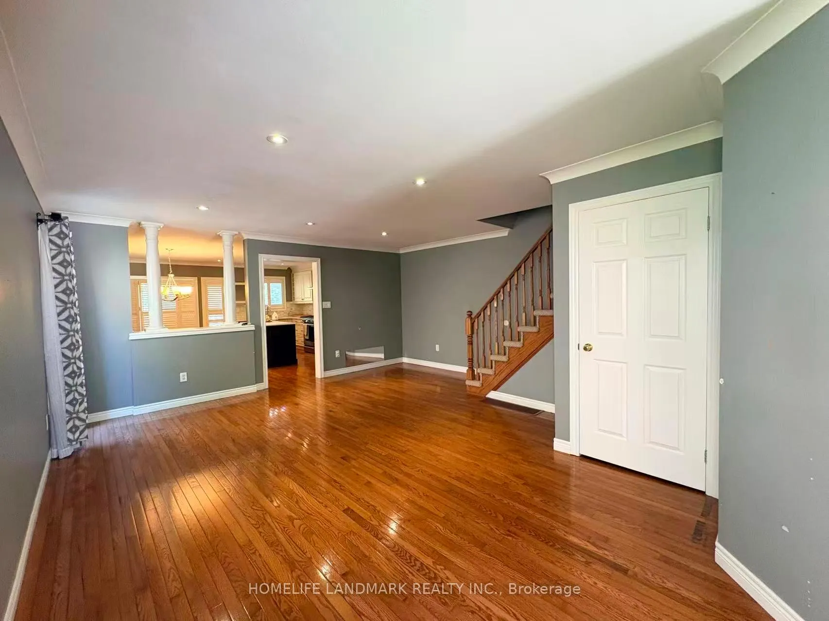 Photo 3 of 1479 Gulledge Trail, Oakville, West Oak Trails — HOMEH