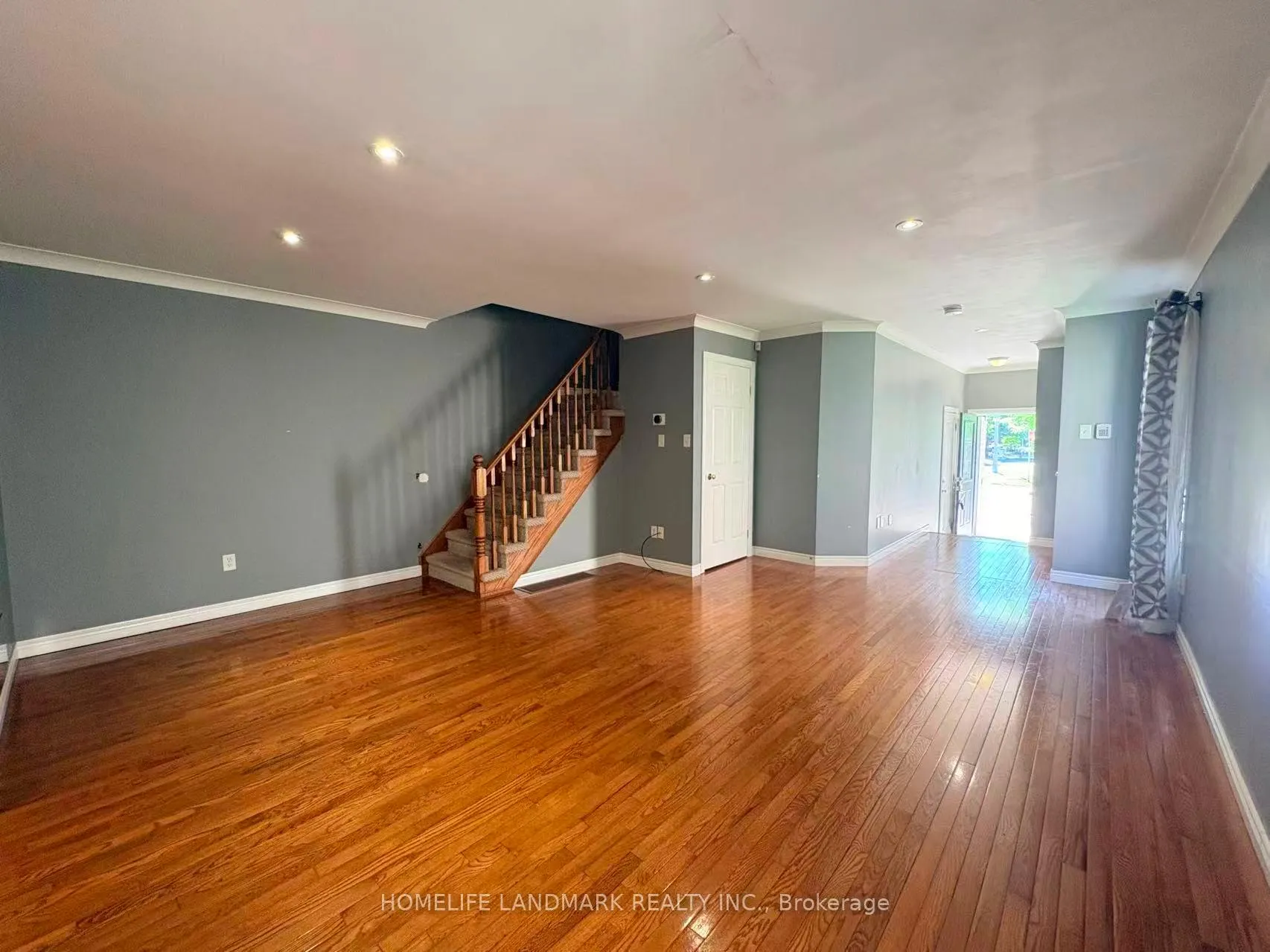 Photo 4 of 1479 Gulledge Trail, Oakville, West Oak Trails — HOMEH