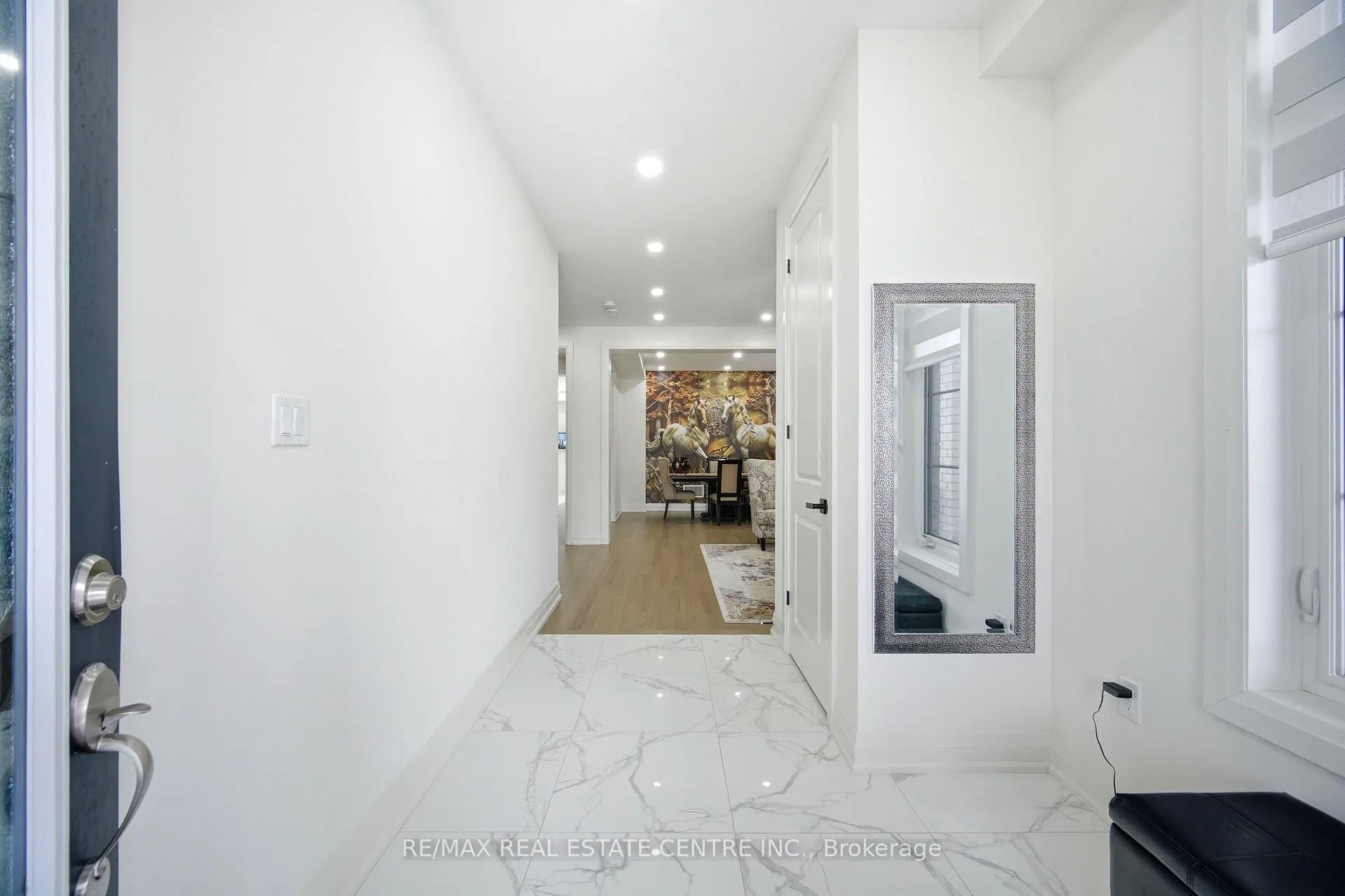 Photo 3 of 112 Bluebird Boulevard, Adjala-Tosorontio, Colgan — HOMEH