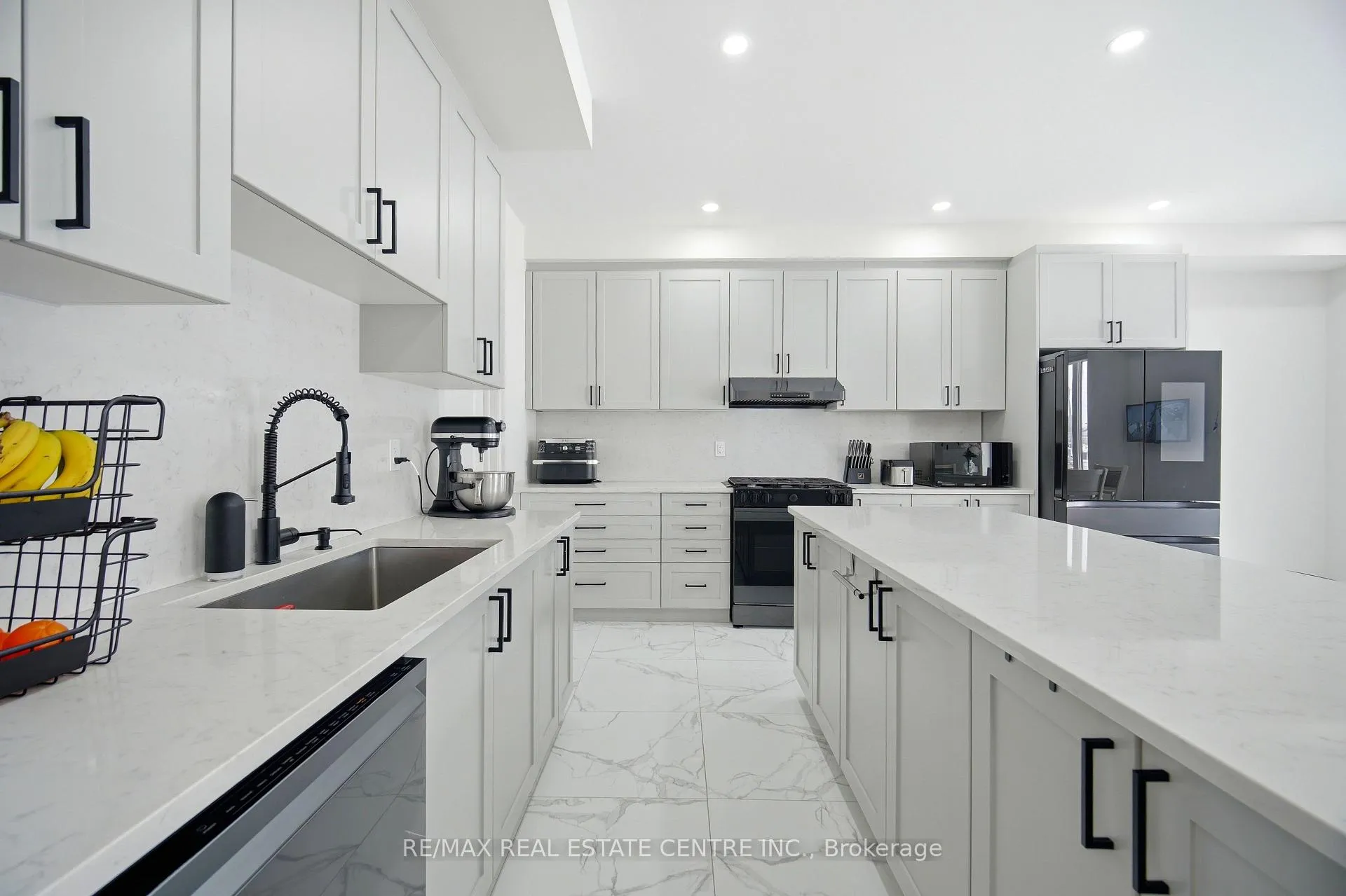 Photo 14 of 112 Bluebird Boulevard, Adjala-Tosorontio, Colgan — HOMEH