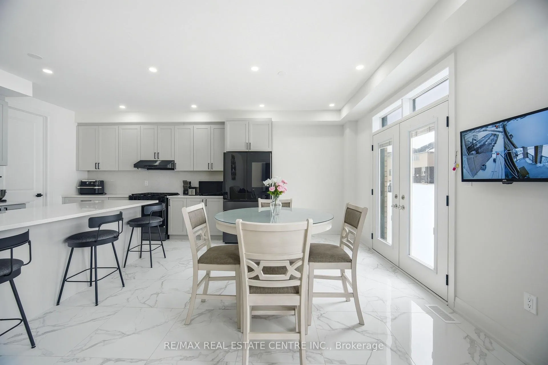 Photo 16 of 112 Bluebird Boulevard, Adjala-Tosorontio, Colgan — HOMEH