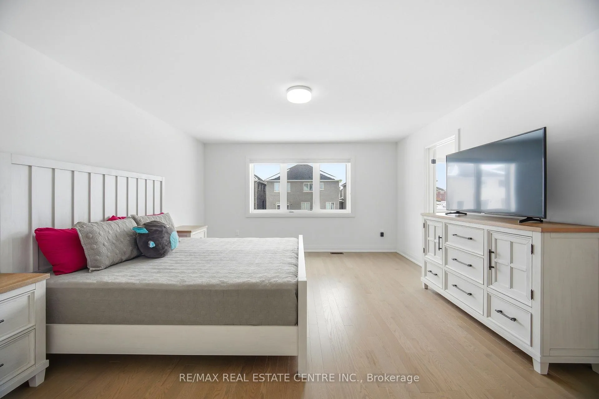 Photo 27 of 112 Bluebird Boulevard, Adjala-Tosorontio, Colgan — HOMEH