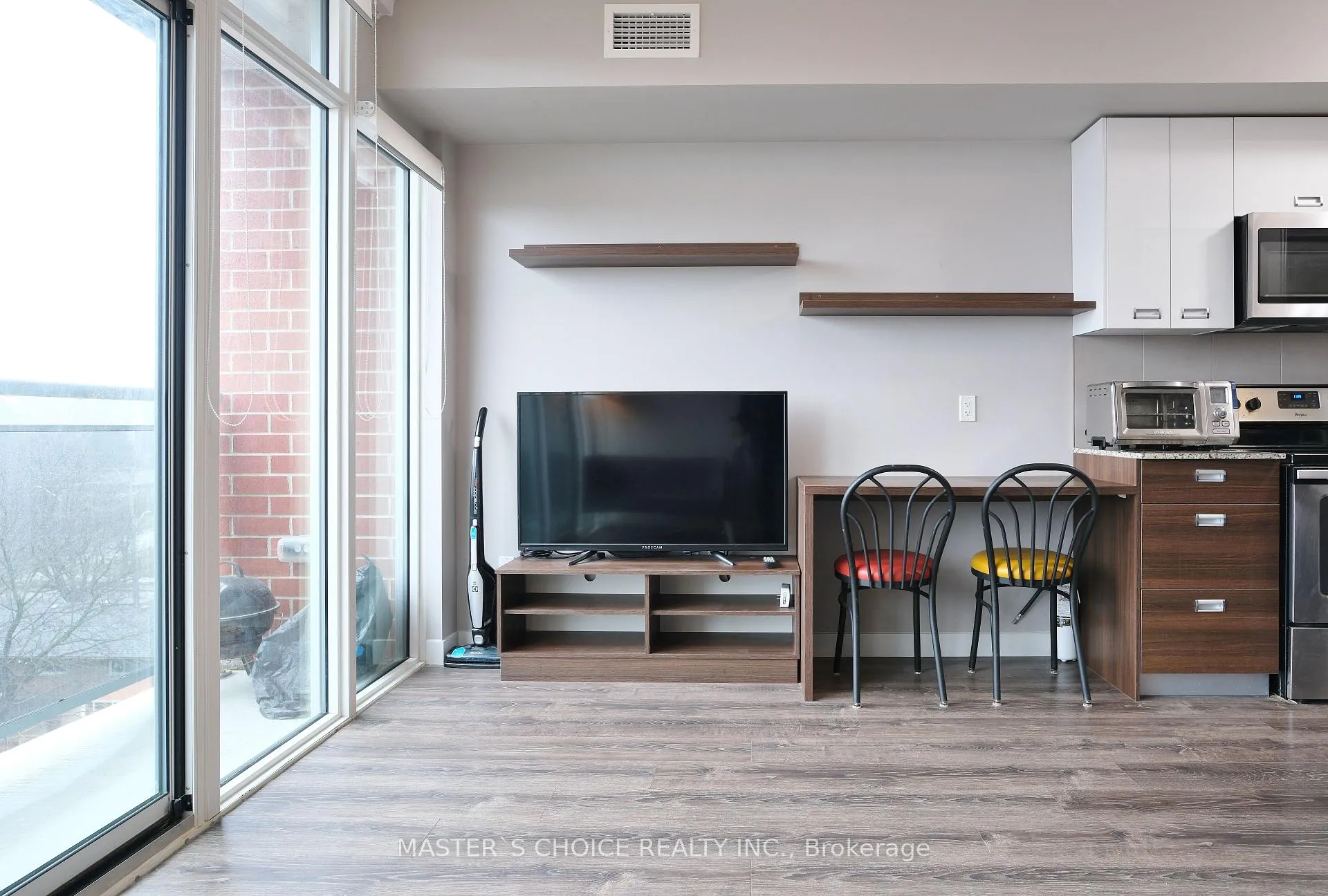 Photo 12 of Unit 605, 308 Lester Street E, Waterloo, Beechwood/University — HOMEH