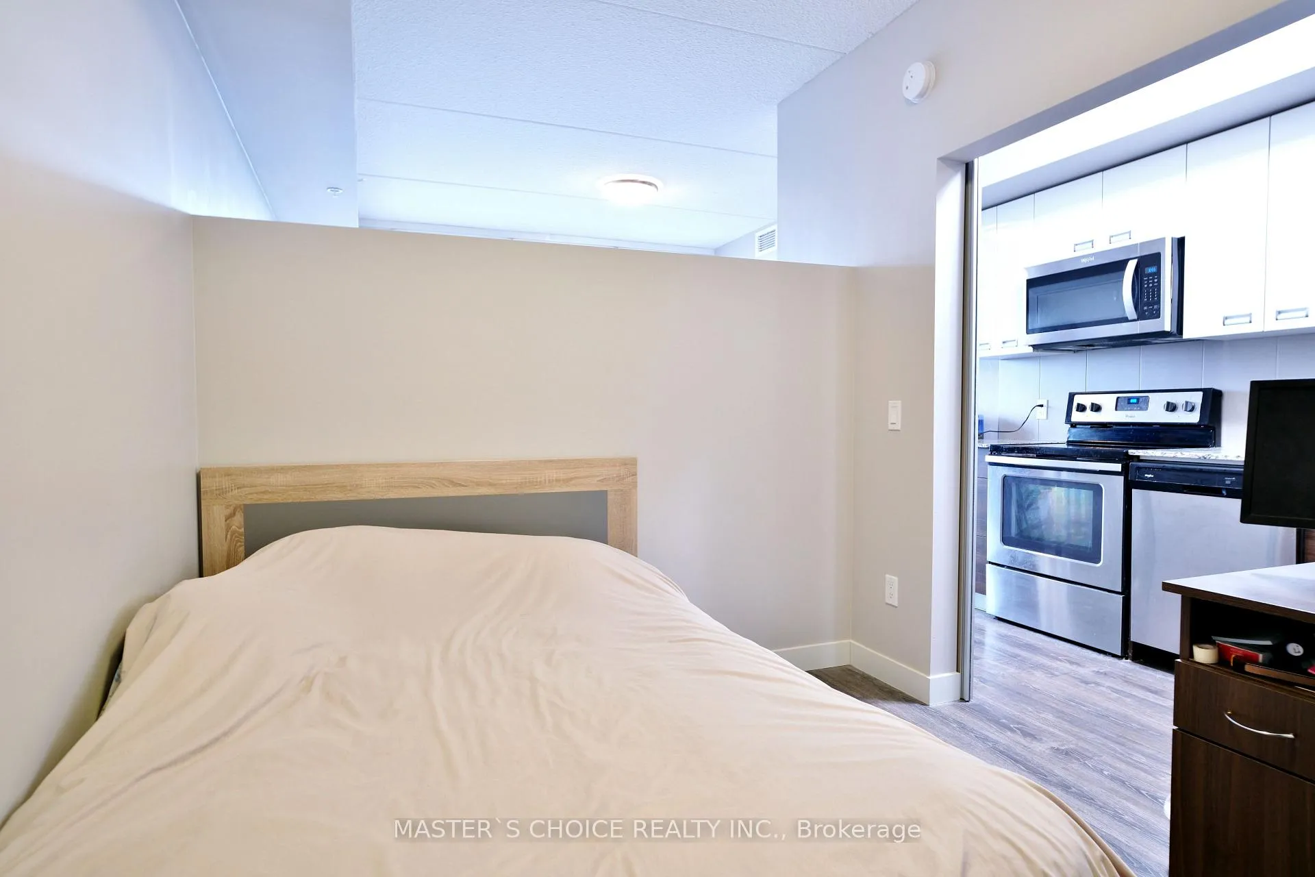 Photo 16 of Unit 605, 308 Lester Street E, Waterloo, Beechwood/University — HOMEH