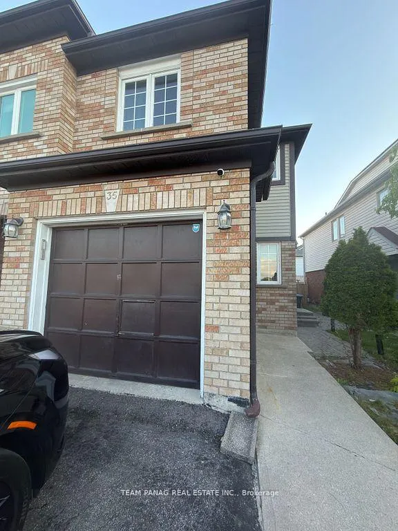 Front of 35 Hickorybush Avenue