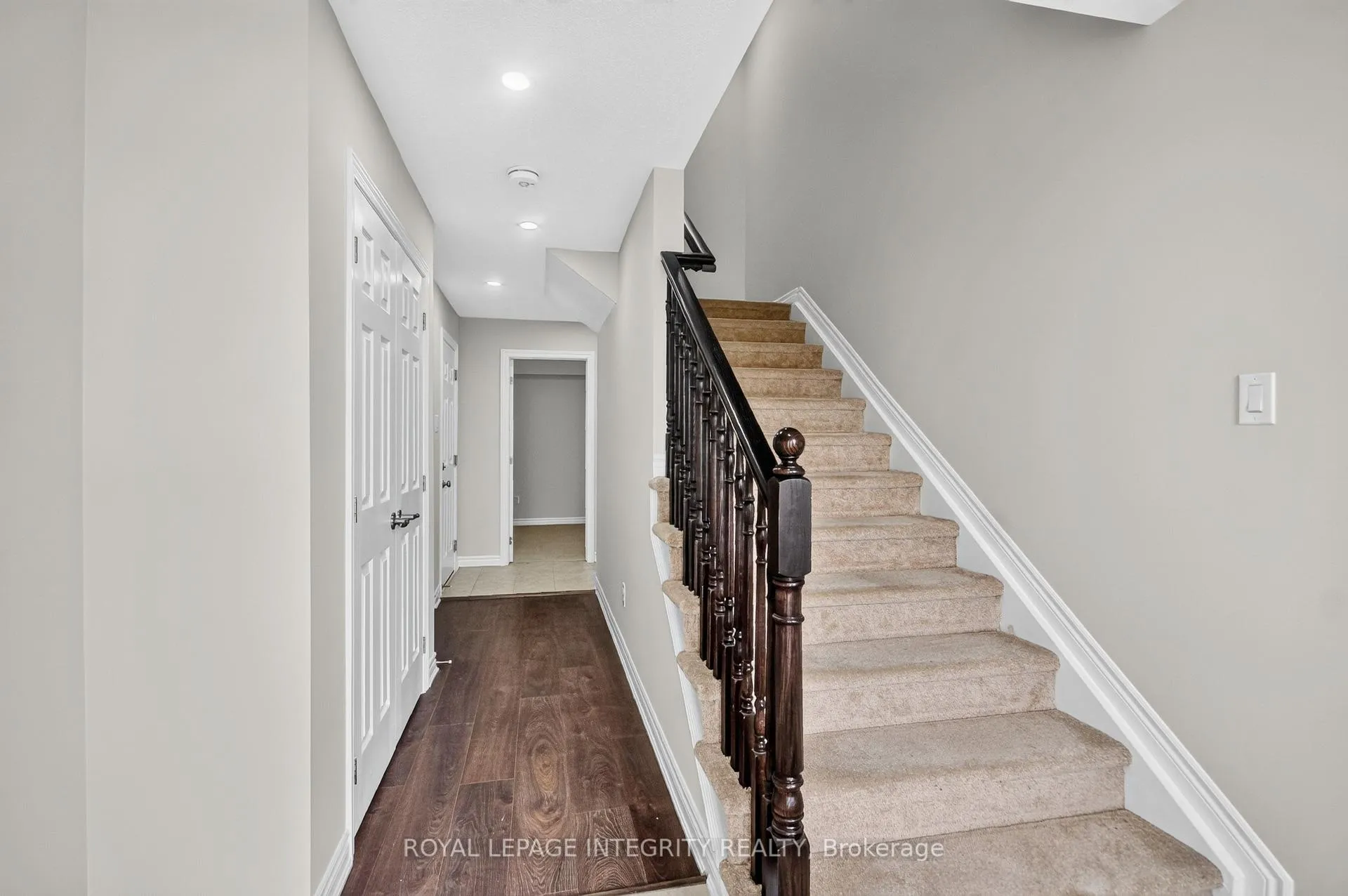 Photo 5 of 364 Aphelion Crescent N, Ottawa, Barrhaven - Half Moon Bay — HOMEH