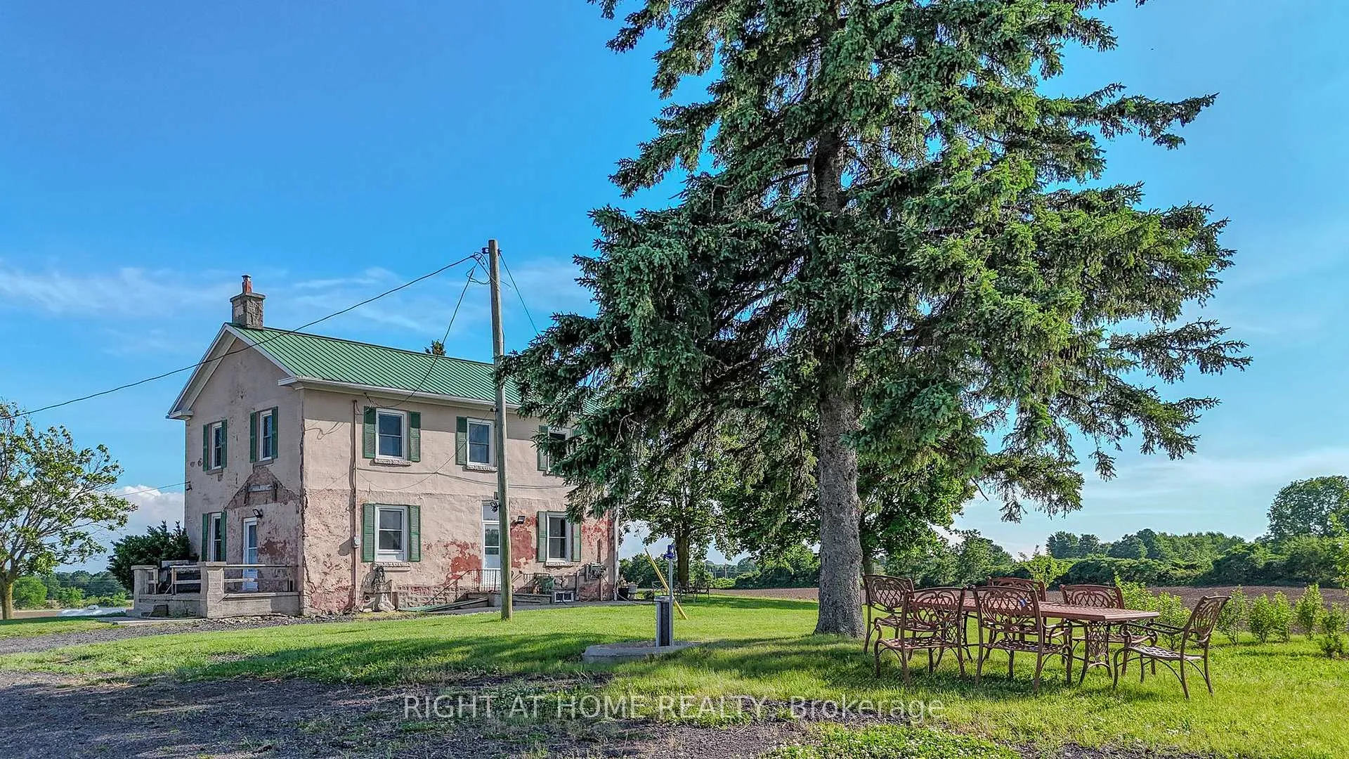 Photo 24 of 919 Safari Road, Hamilton, Rural Flamborough — HOMEH
