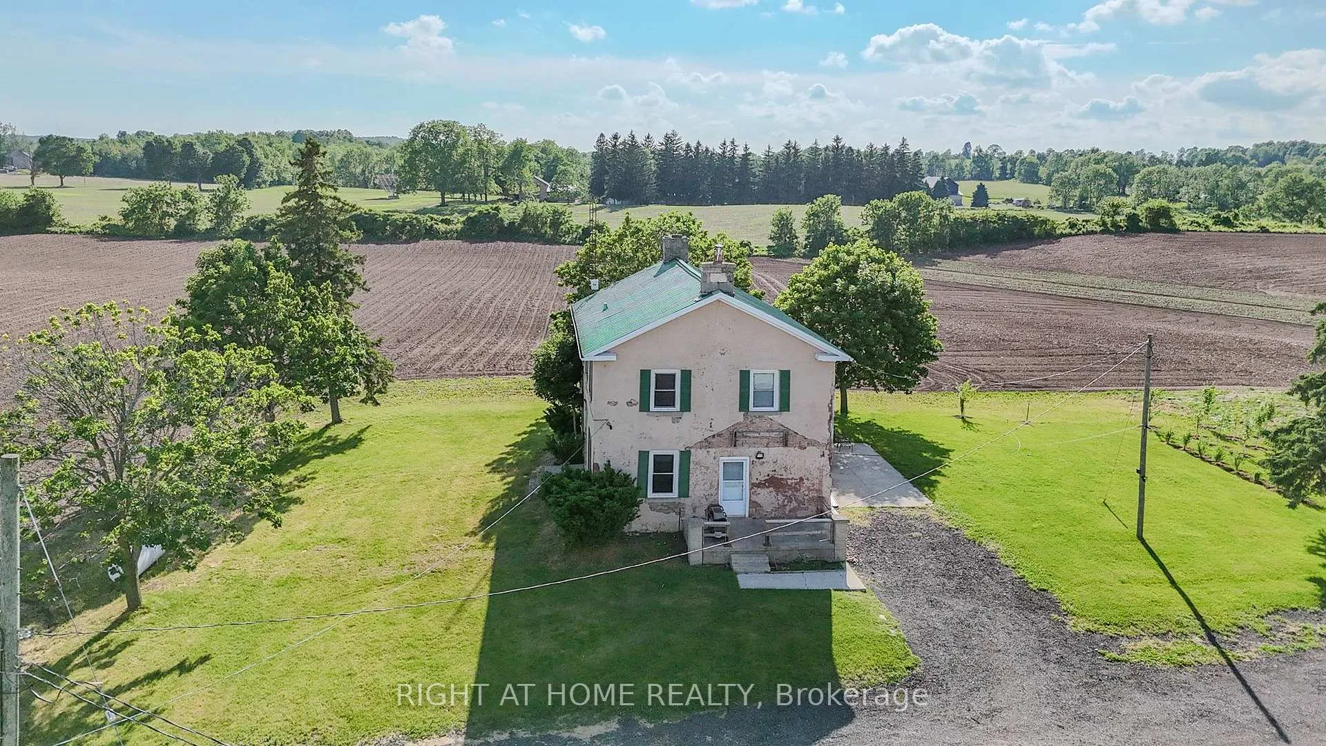 Photo 27 of 919 Safari Road, Hamilton, Rural Flamborough — HOMEH