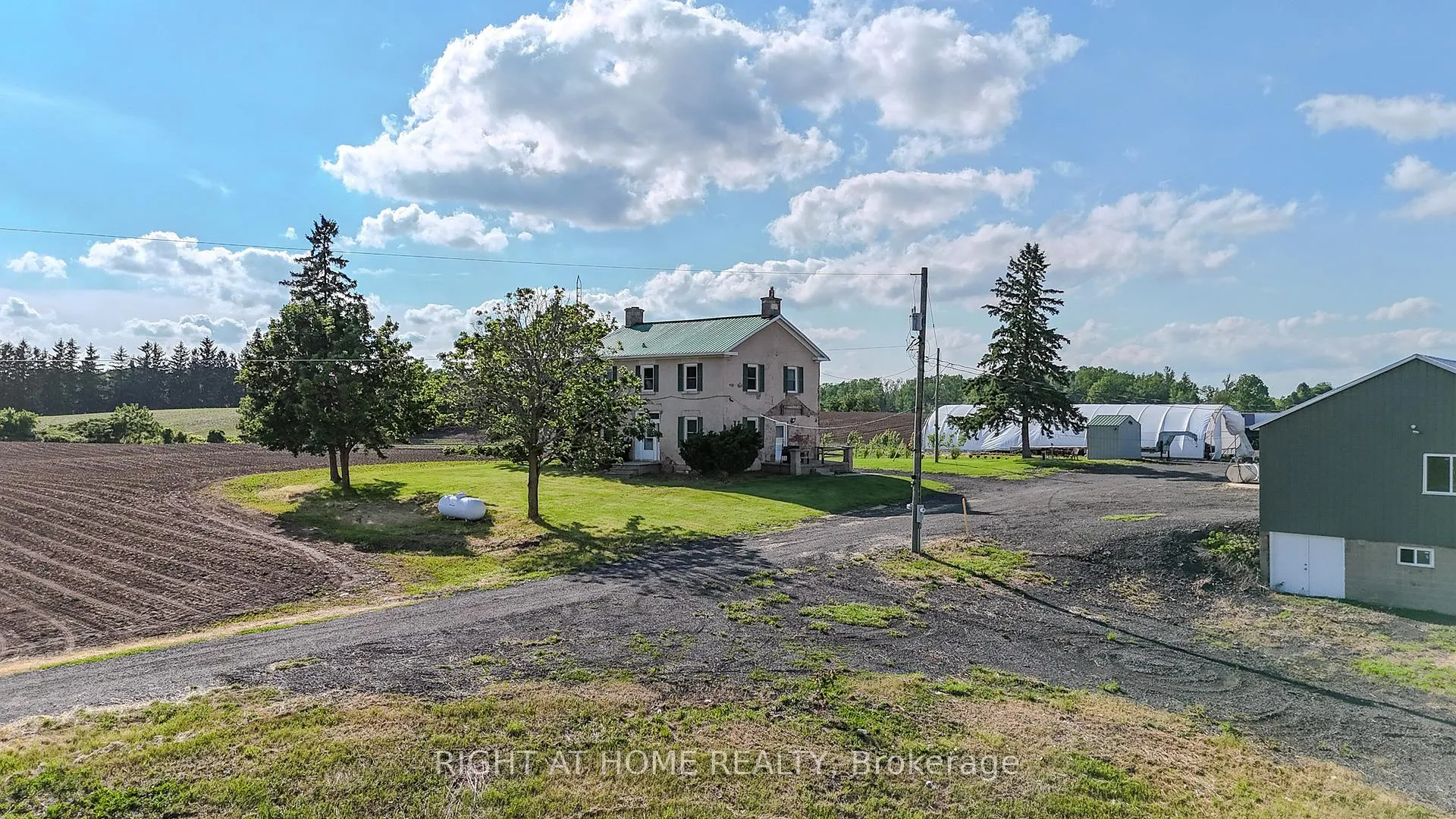 Photo 29 of 919 Safari Road, Hamilton, Rural Flamborough — HOMEH