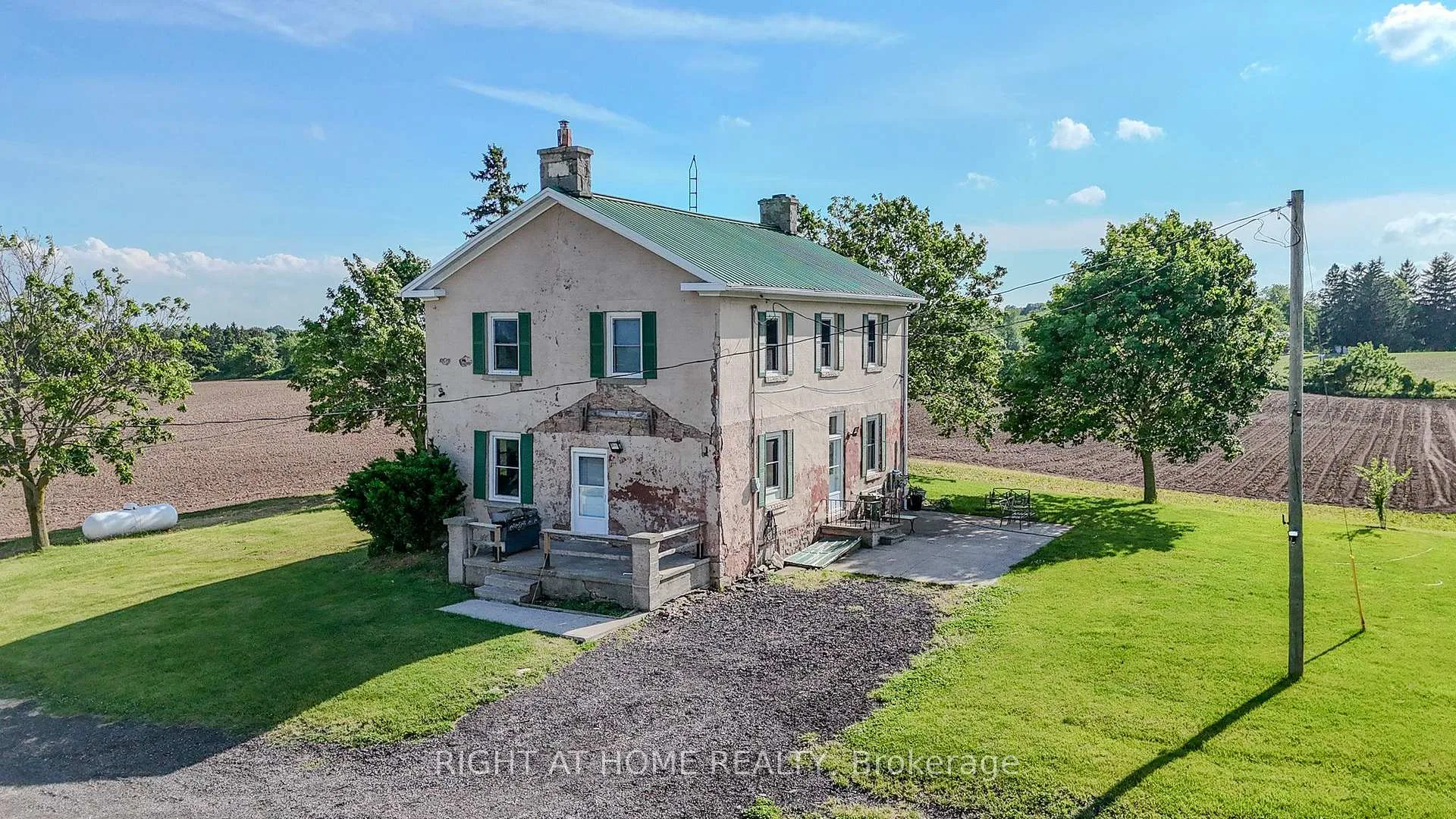 Photo 30 of 919 Safari Road, Hamilton, Rural Flamborough — HOMEH