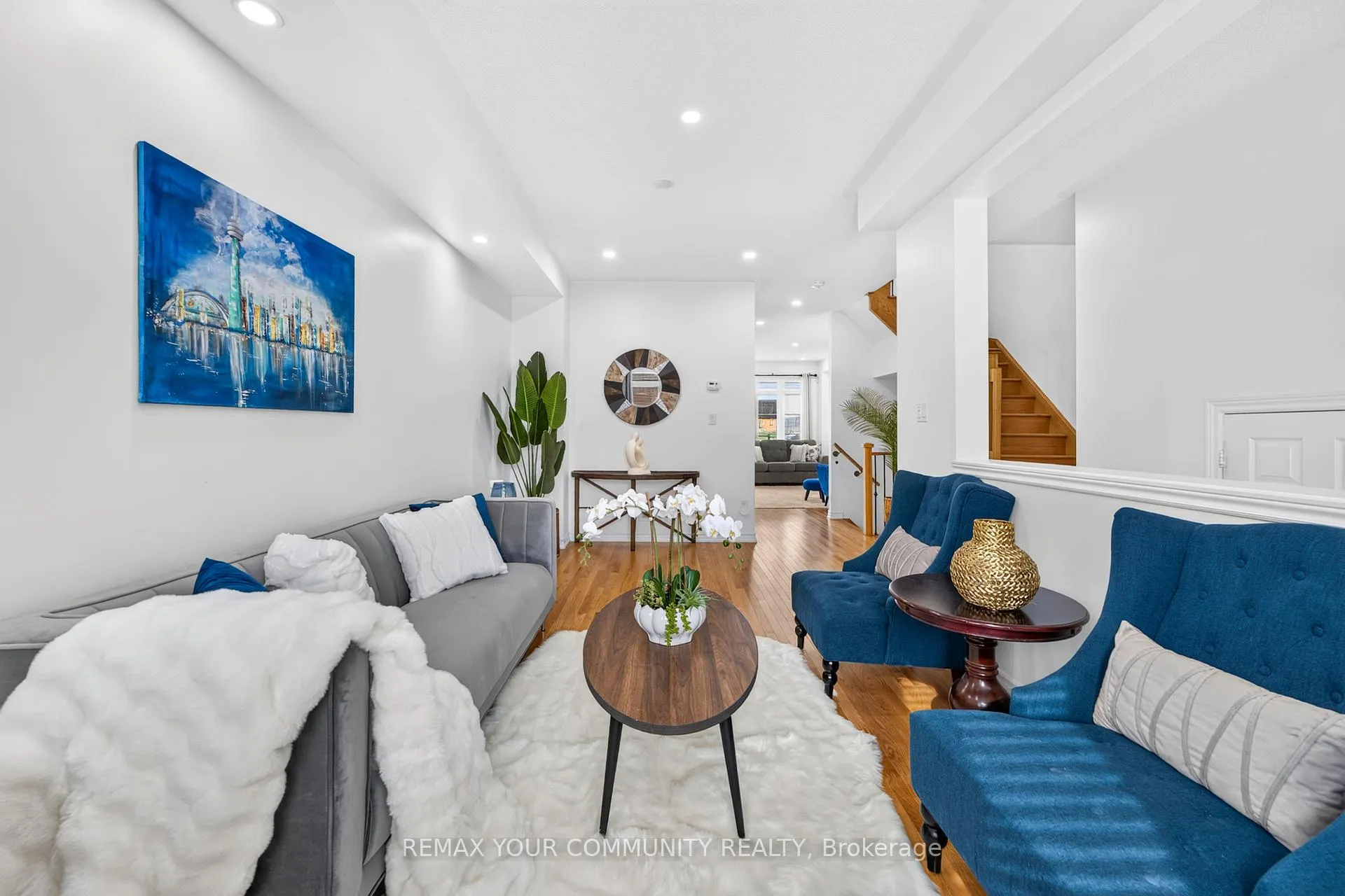Photo 5 of 108 Sunset Terrace, Vaughan, Vellore Village — HOMEH