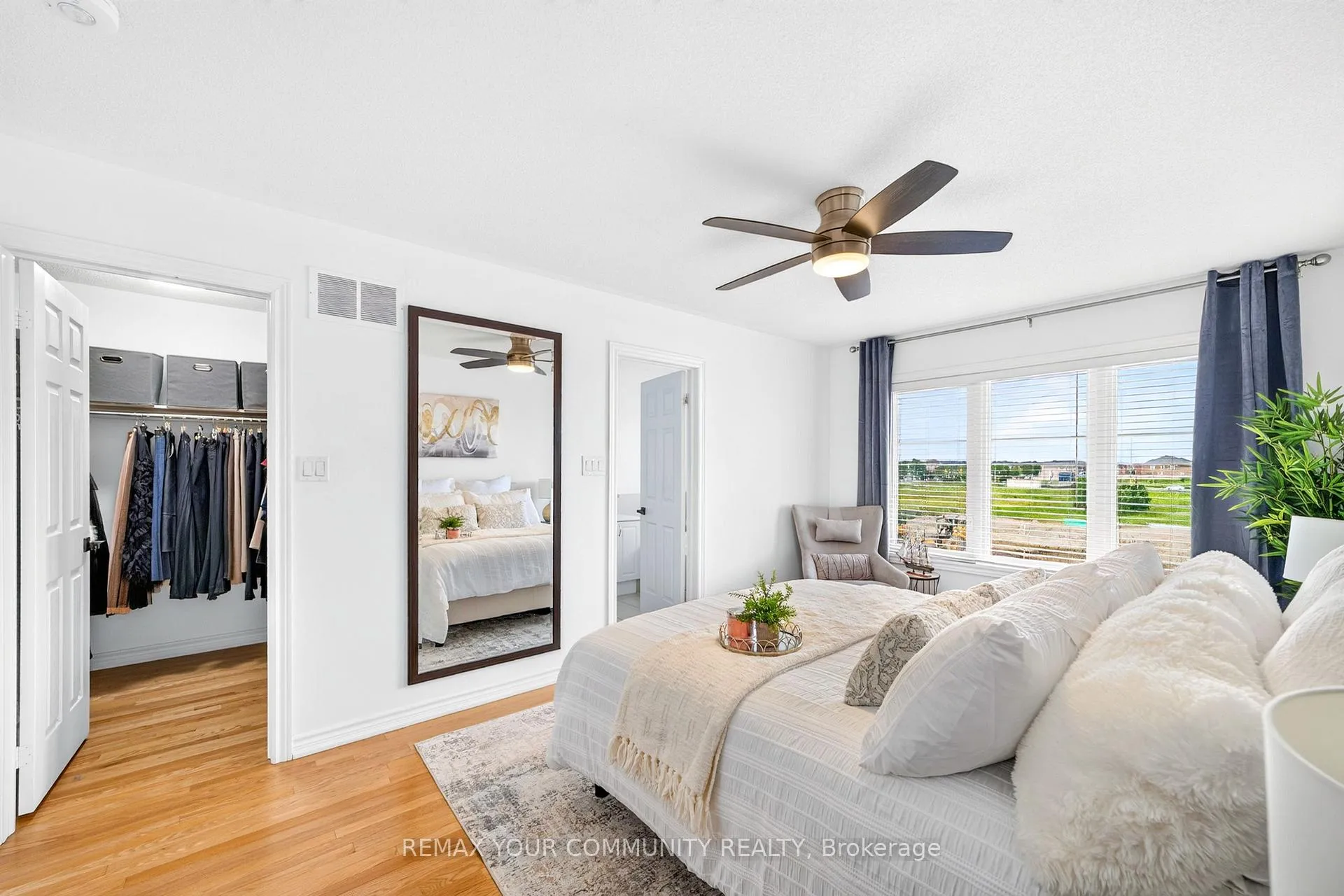 Photo 21 of 108 Sunset Terrace, Vaughan, Vellore Village — HOMEH