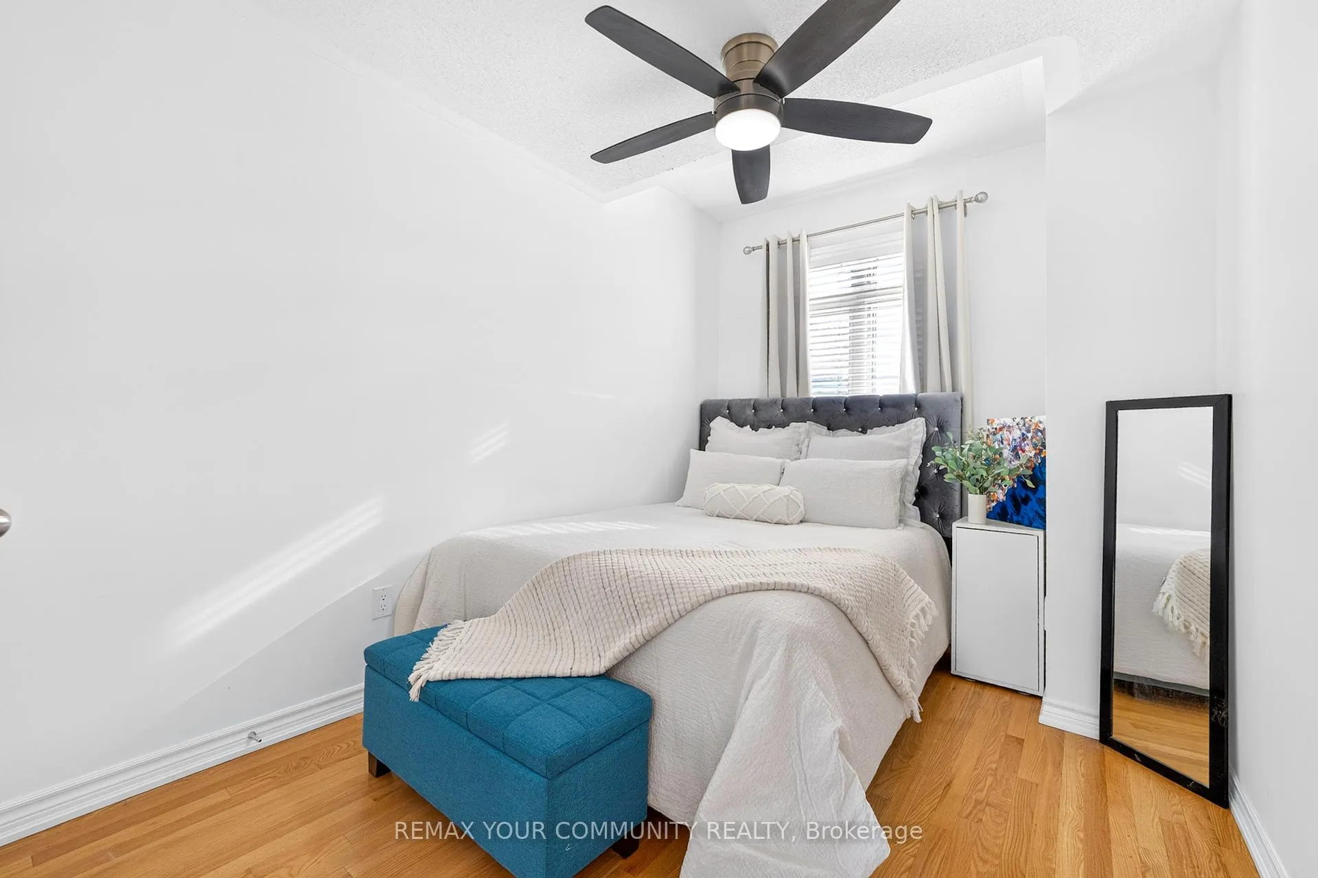 Photo 25 of 108 Sunset Terrace, Vaughan, Vellore Village — HOMEH