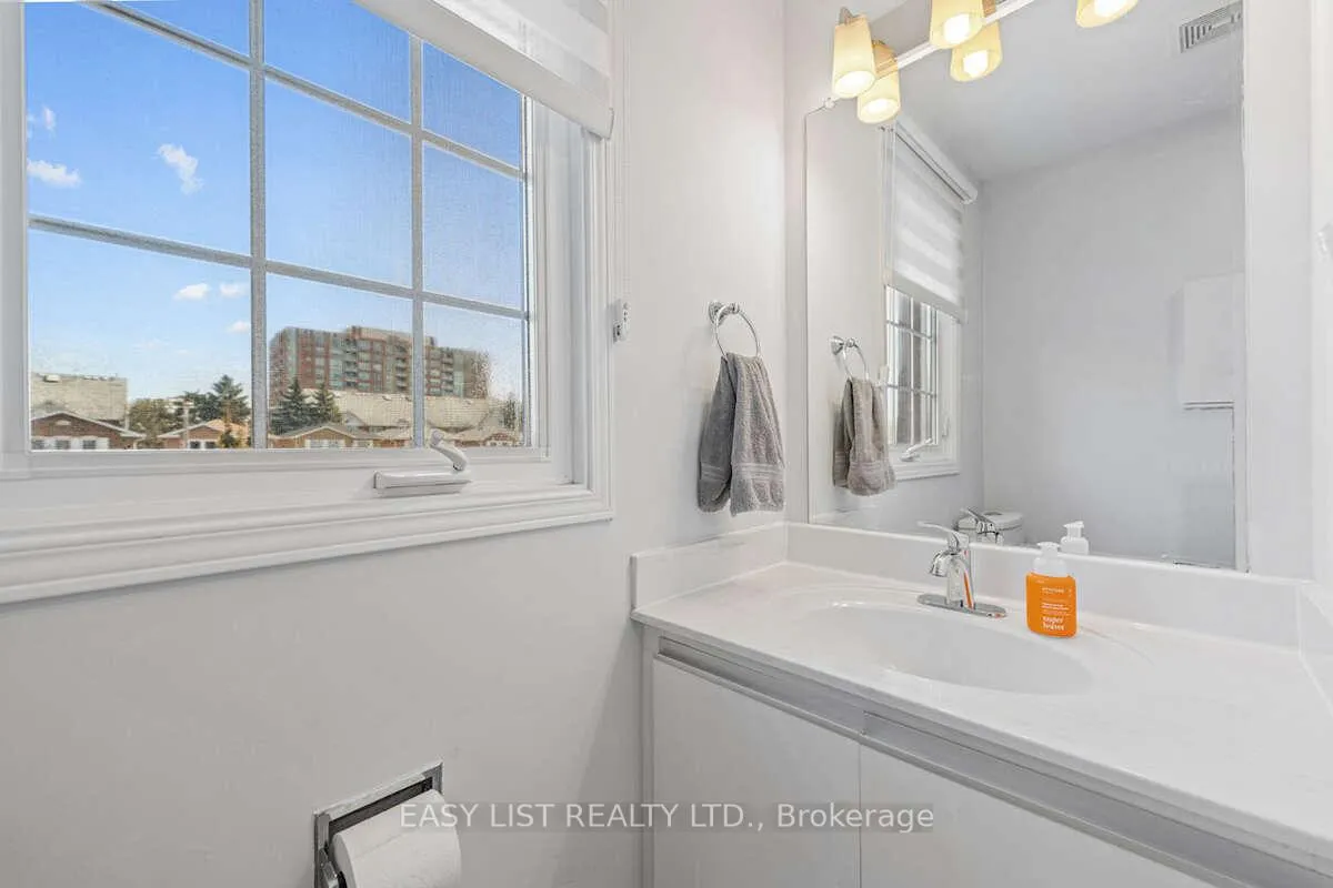 Photo 26 of 109 Whitney Place, Vaughan, Lakeview Estates — HOMEH