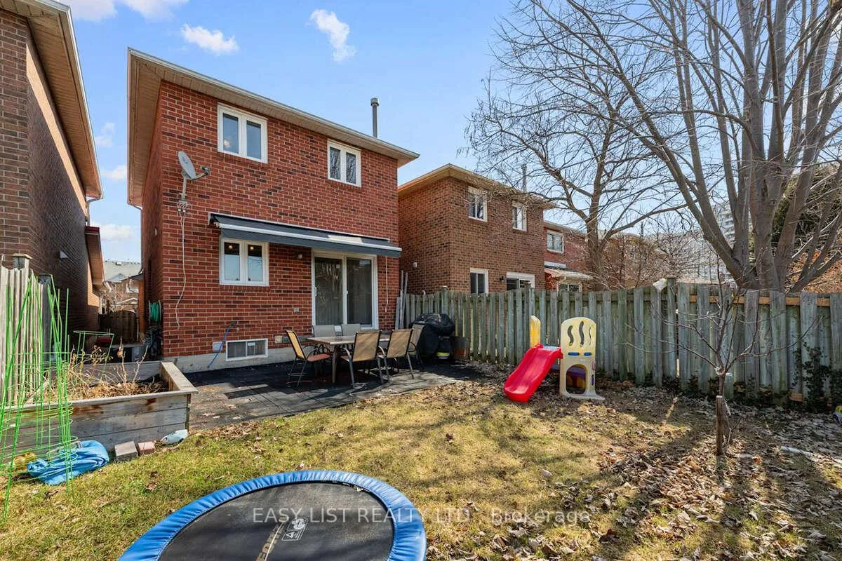 Photo 29 of 109 Whitney Place, Vaughan, Lakeview Estates — HOMEH