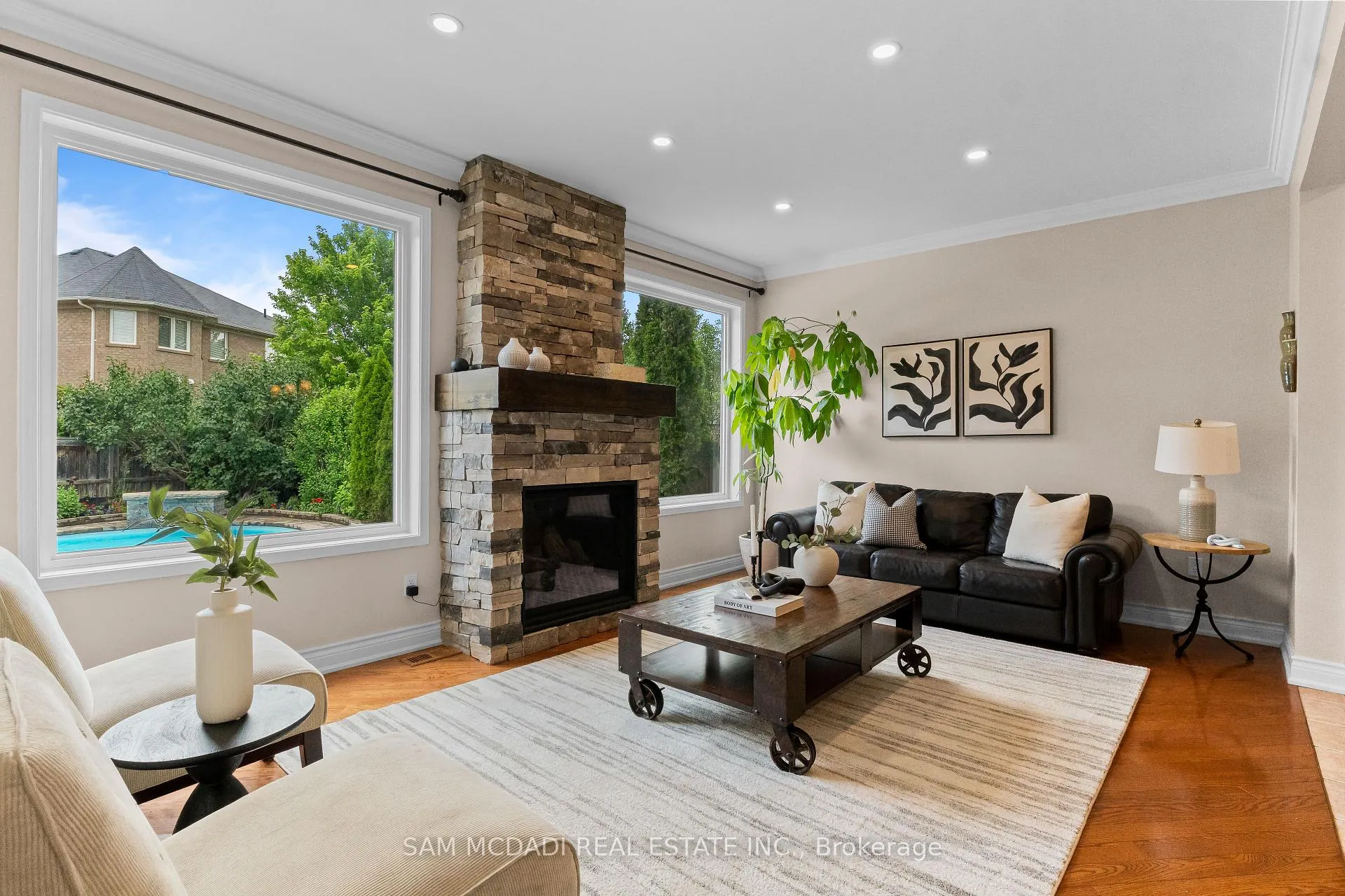 Photo 12 of 899 Pickersgill Crescent, Milton, Harrison — HOMEH