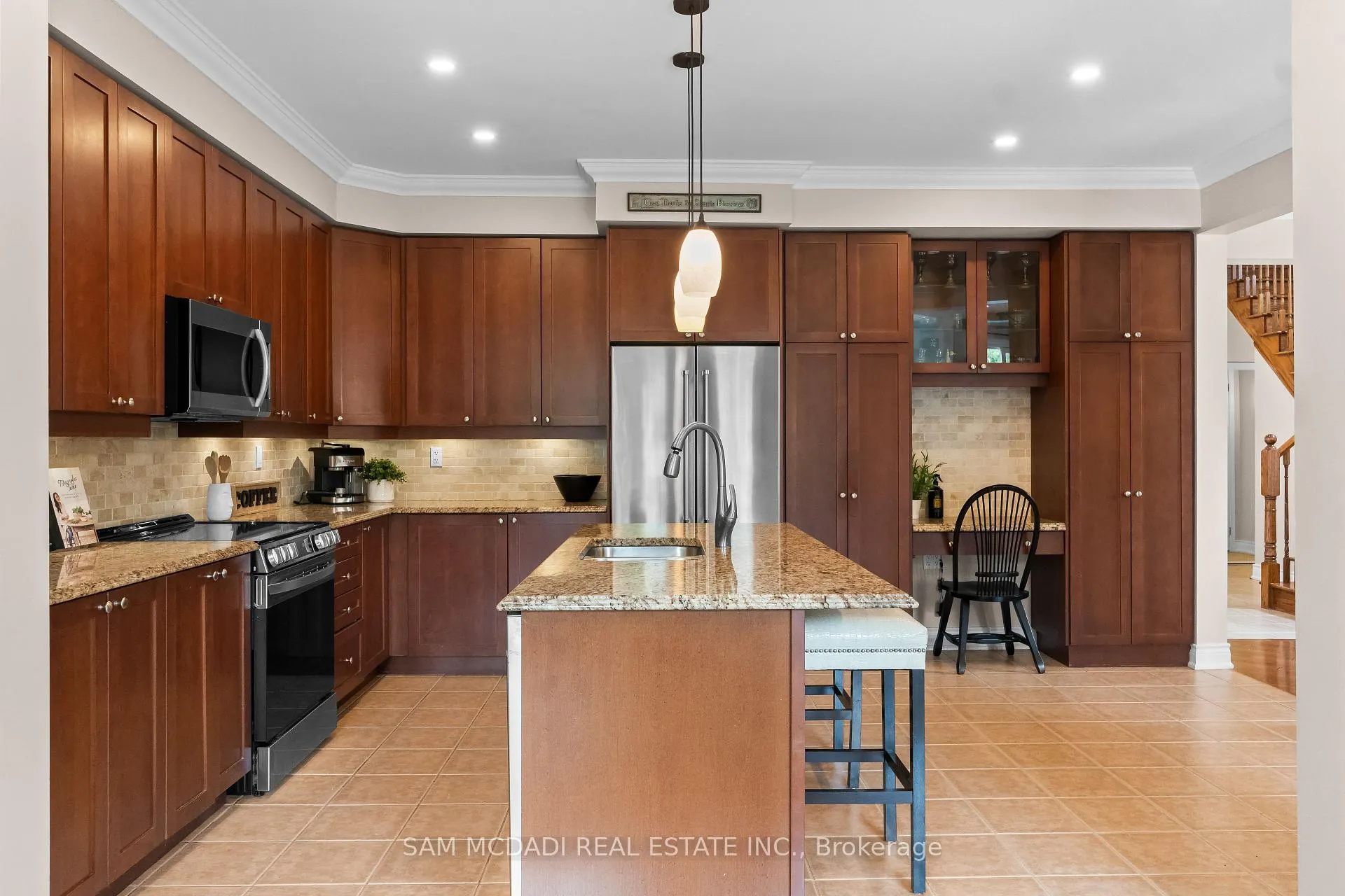 Photo 14 of 899 Pickersgill Crescent, Milton, Harrison — HOMEH