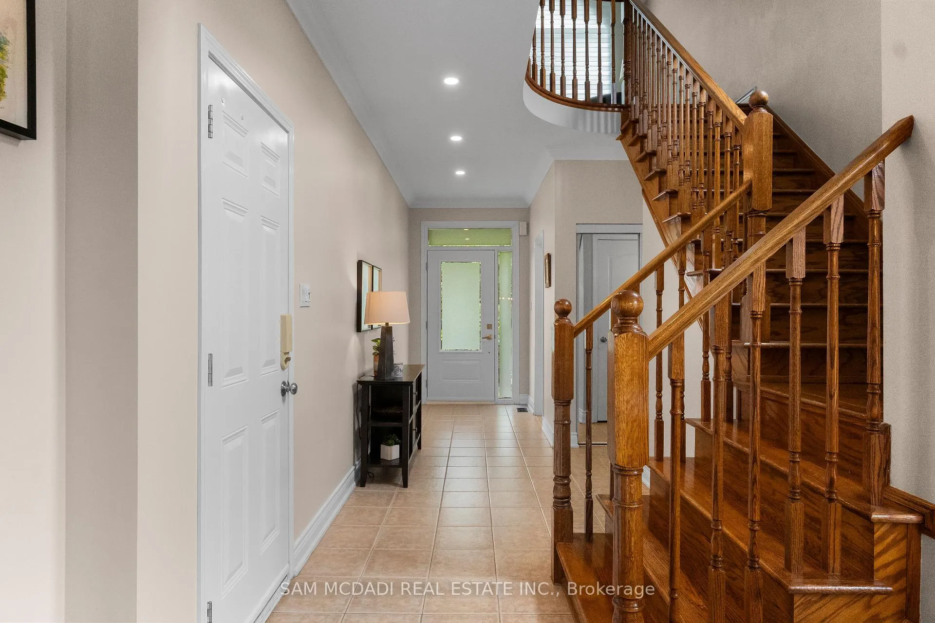 Photo 21 of 899 Pickersgill Crescent, Milton, Harrison — HOMEH
