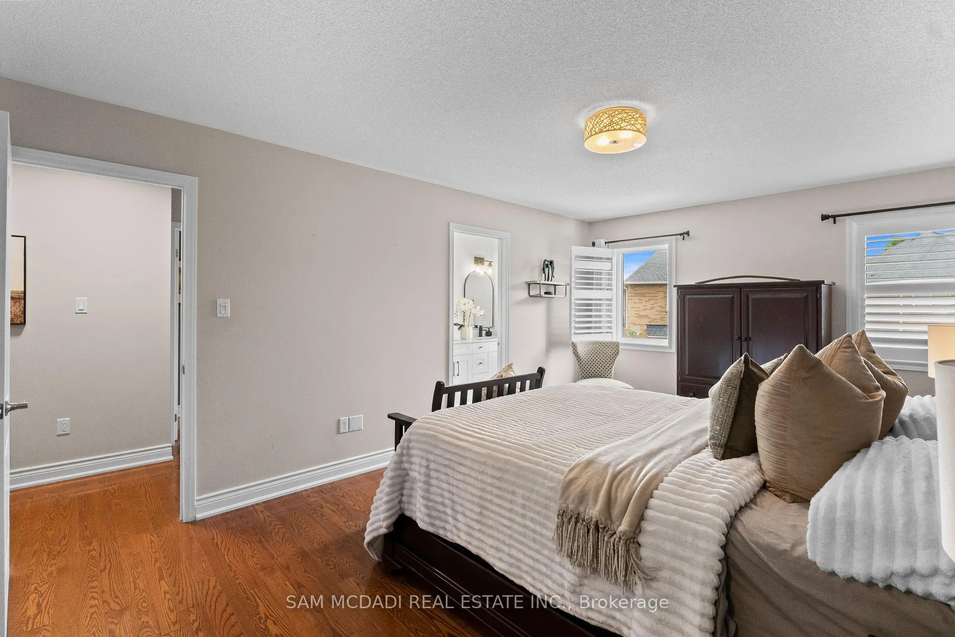 Photo 35 of 899 Pickersgill Crescent, Milton, Harrison — HOMEH