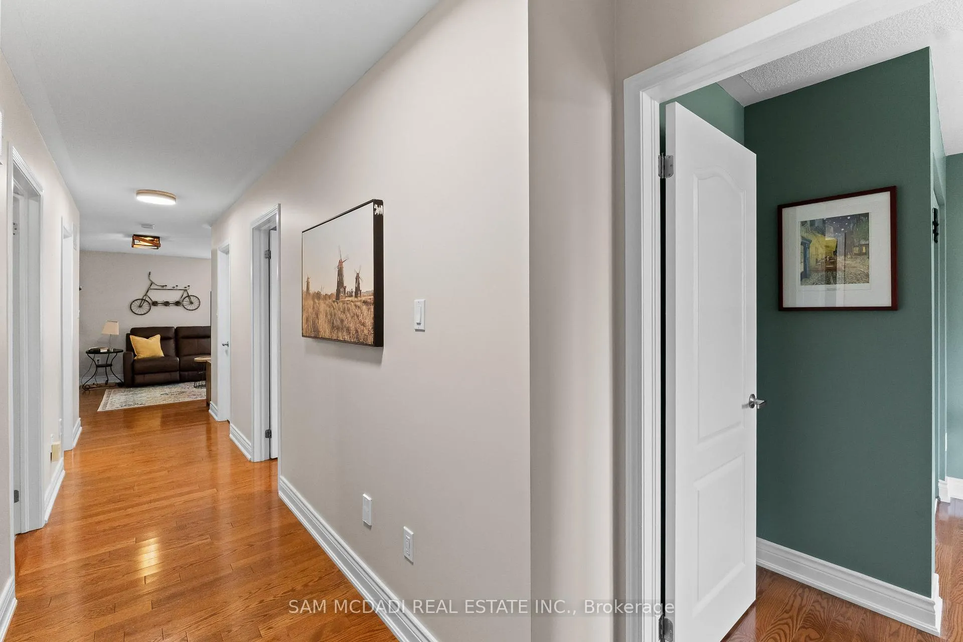 Photo 40 of 899 Pickersgill Crescent, Milton, Harrison — HOMEH