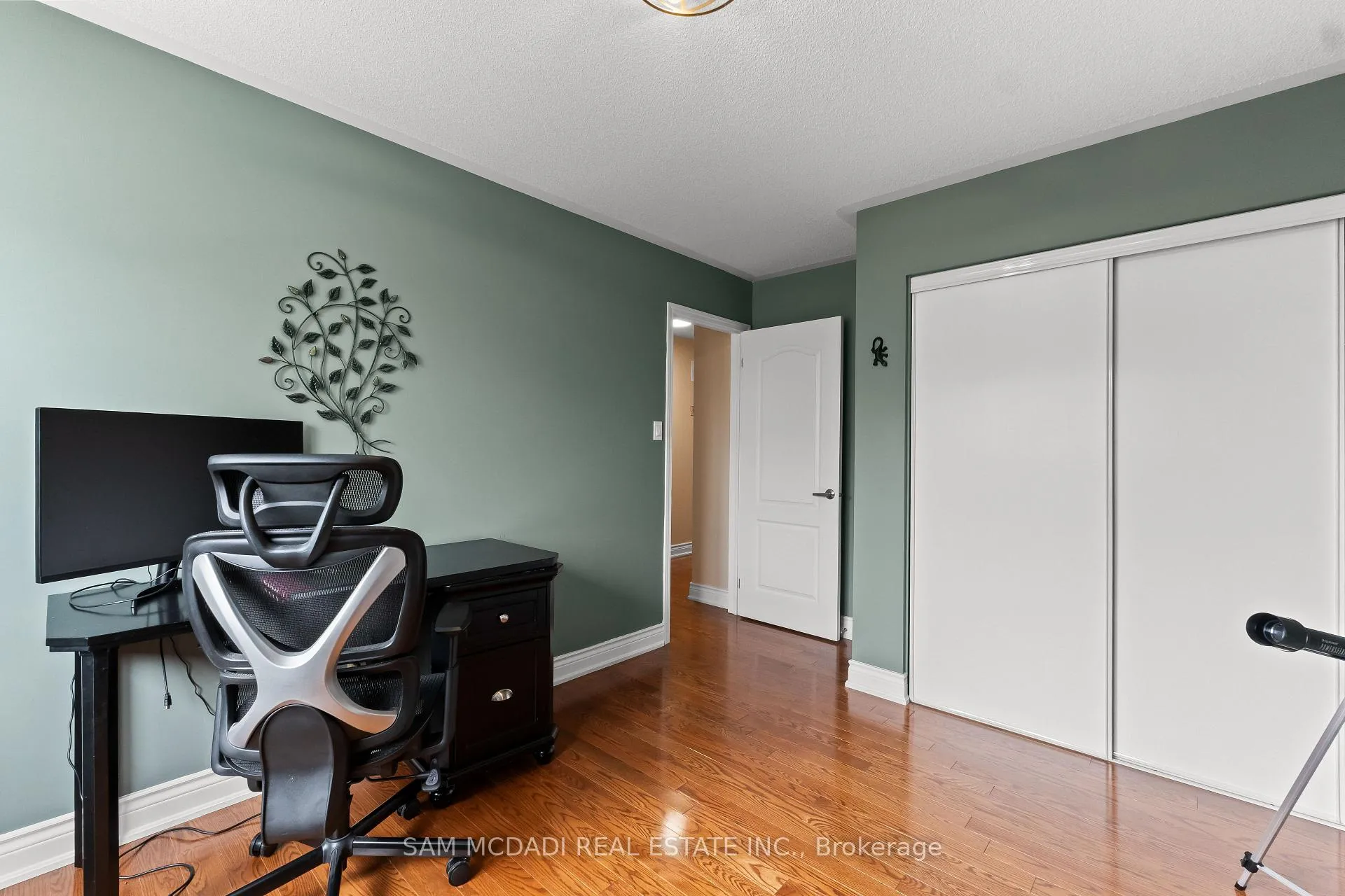 Photo 43 of 899 Pickersgill Crescent, Milton, Harrison — HOMEH