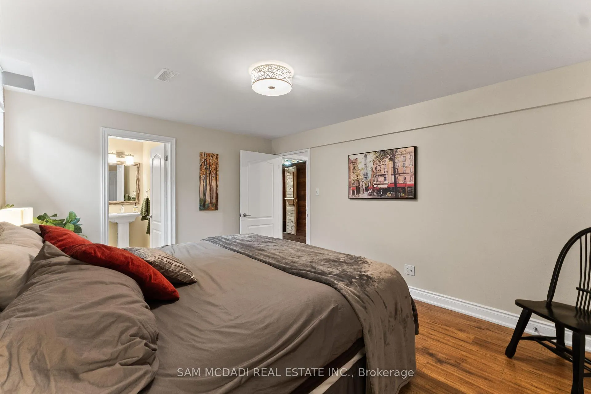 Photo 49 of 899 Pickersgill Crescent, Milton, Harrison — HOMEH