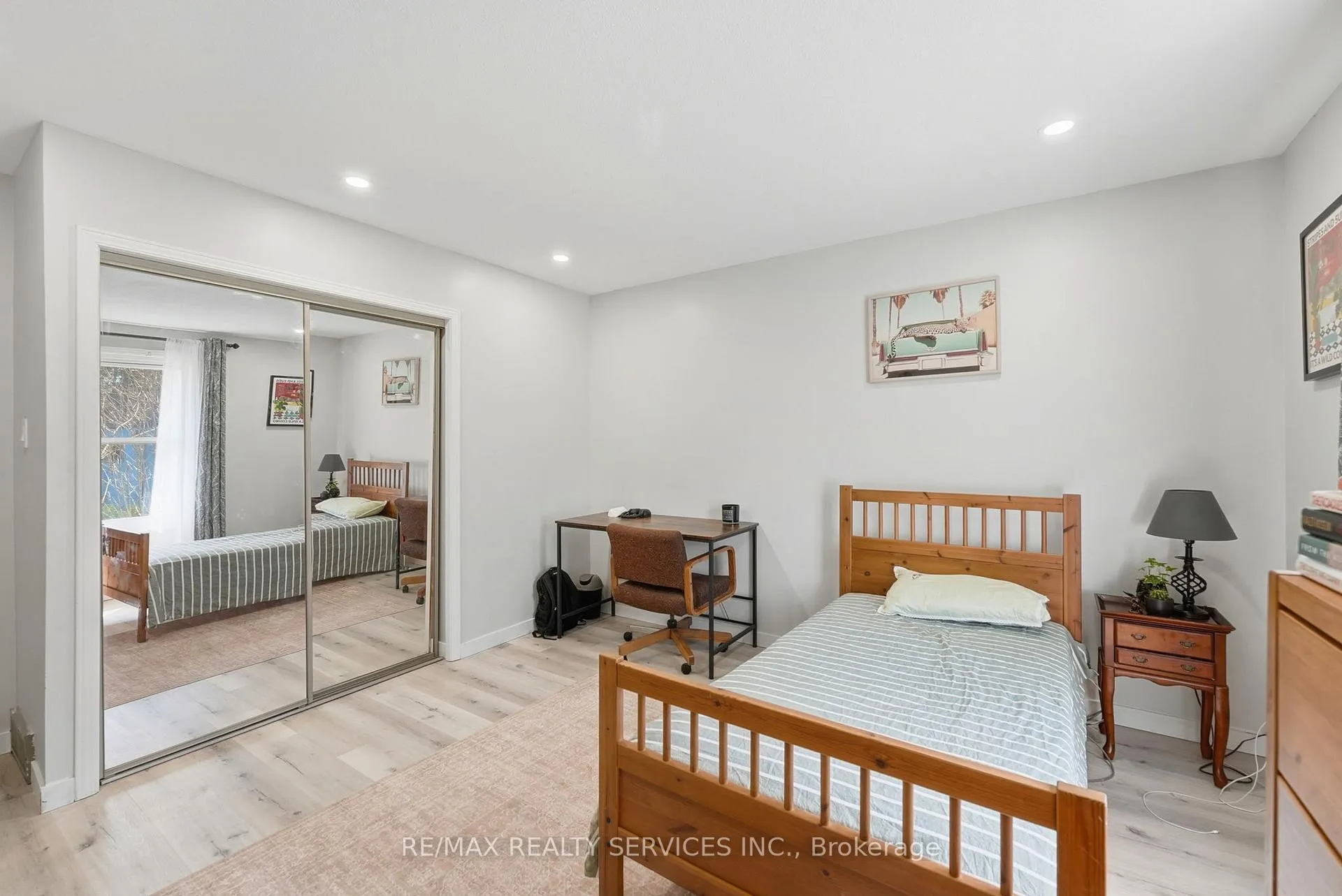 Photo 22 of 5 Chaucer Road, London, South M — HOMEH
