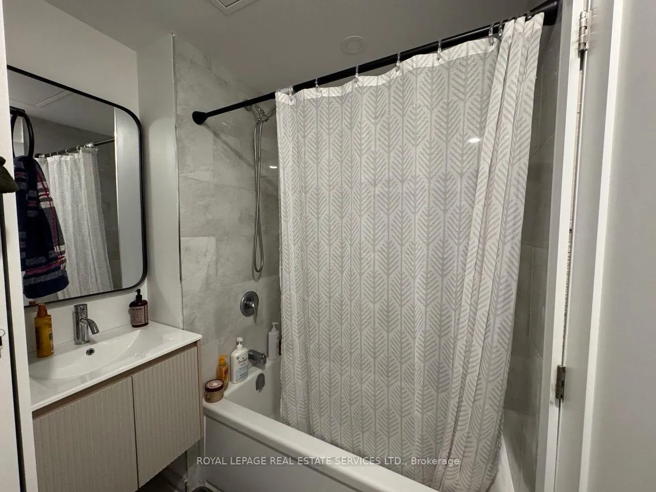 Photo 5 of Unit H, 61 Pinehurst Avenue, Ottawa, Hintonburg — HOMEH