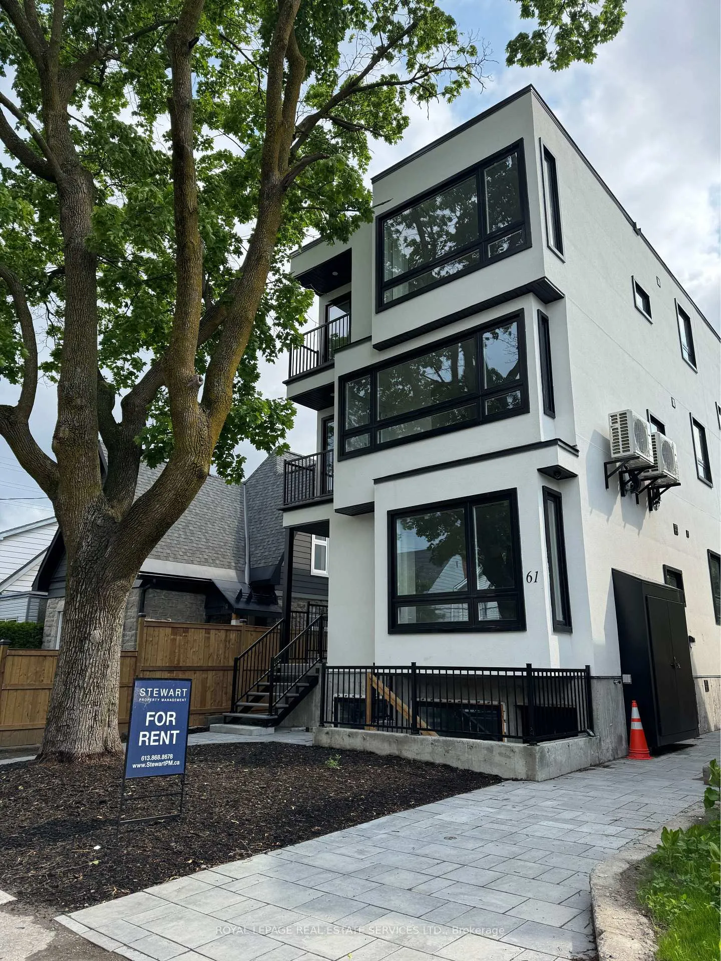 Photo 1 of Unit C, 61 Pinehurst Avenue, Ottawa, Hintonburg — HOMEH