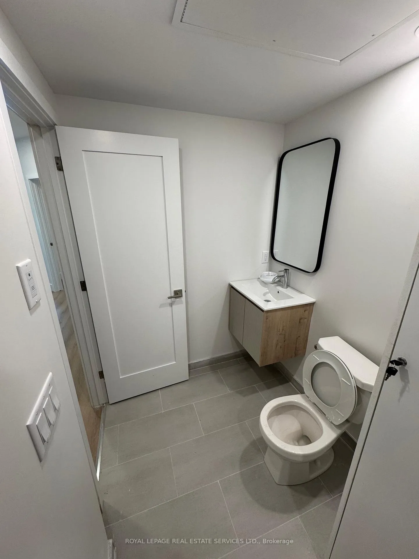 Photo 8 of Unit C, 61 Pinehurst Avenue, Ottawa, Hintonburg — HOMEH