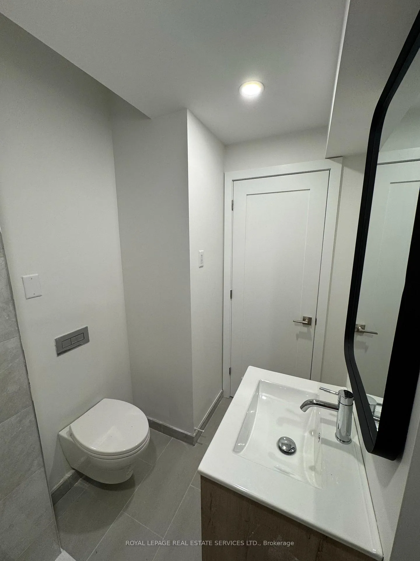 Photo 9 of Unit C, 61 Pinehurst Avenue, Ottawa, Hintonburg — HOMEH