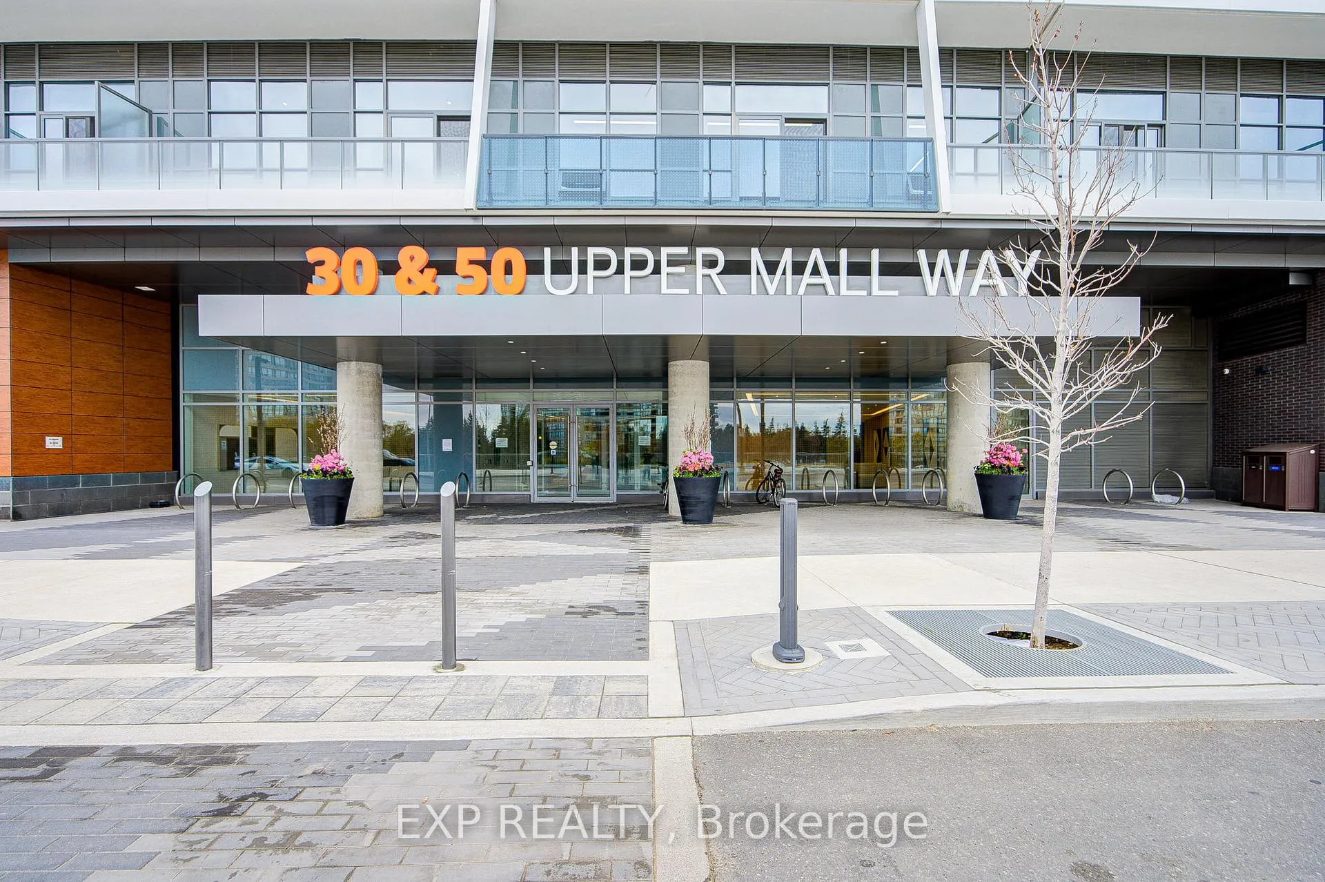 Photo 3 of Unit 2707, 30 Upper Mall Way, Vaughan, Brownridge — HOMEH