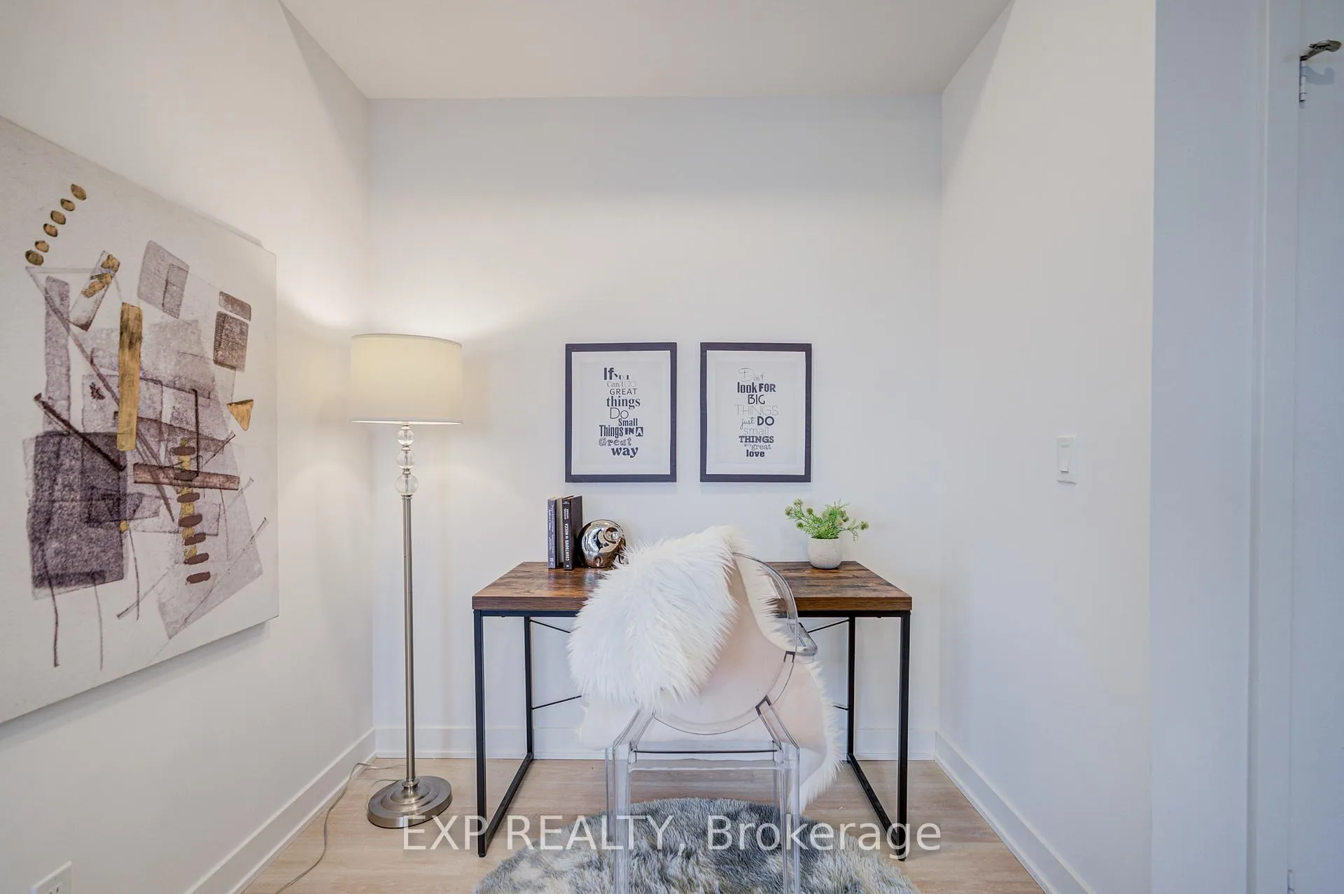 Photo 7 of Unit 2707, 30 Upper Mall Way, Vaughan, Brownridge — HOMEH