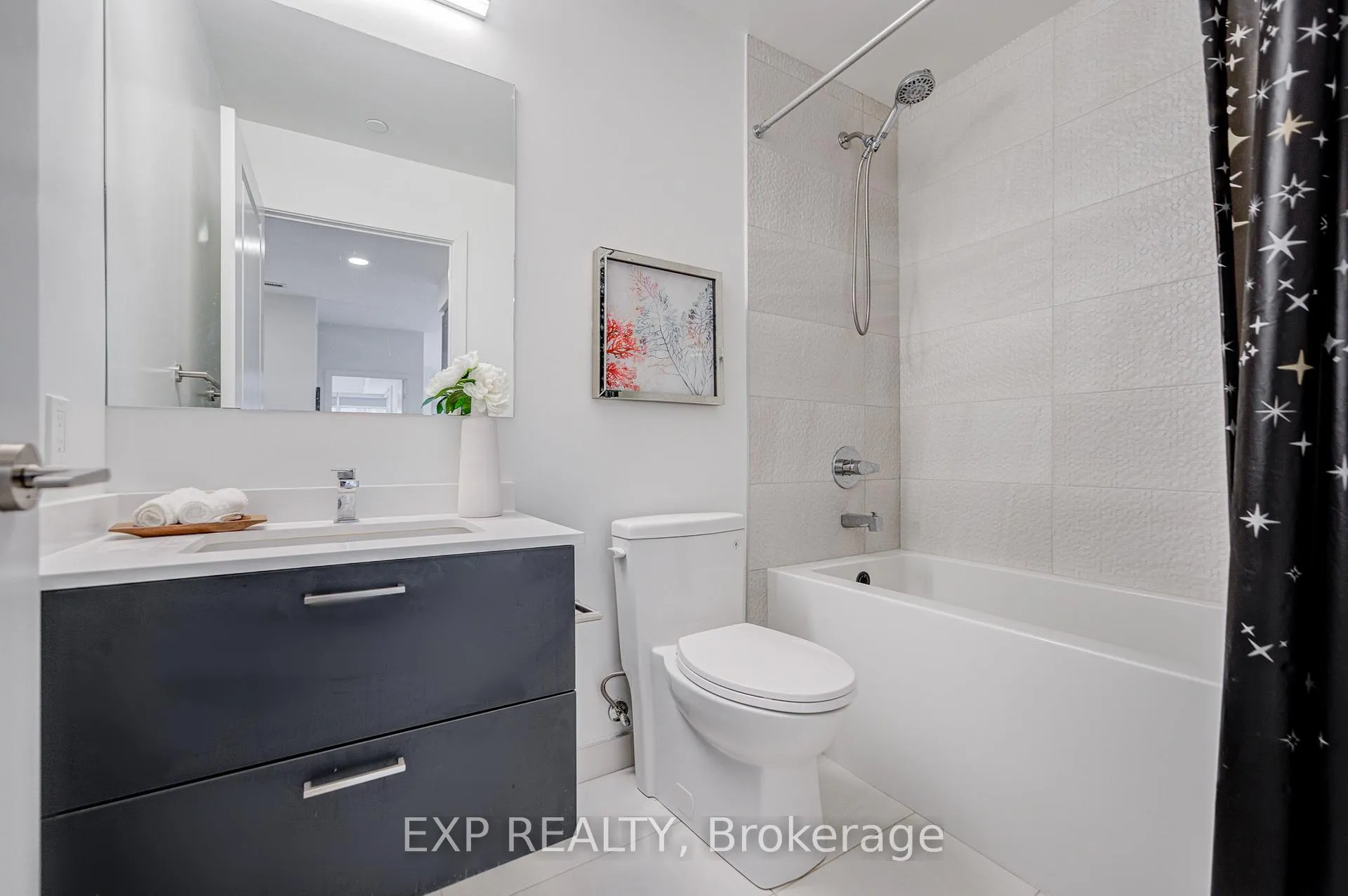 Photo 10 of Unit 2707, 30 Upper Mall Way, Vaughan, Brownridge — HOMEH