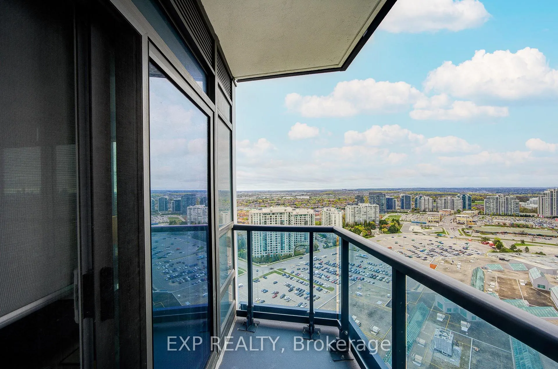 Photo 20 of Unit 2707, 30 Upper Mall Way, Vaughan, Brownridge — HOMEH