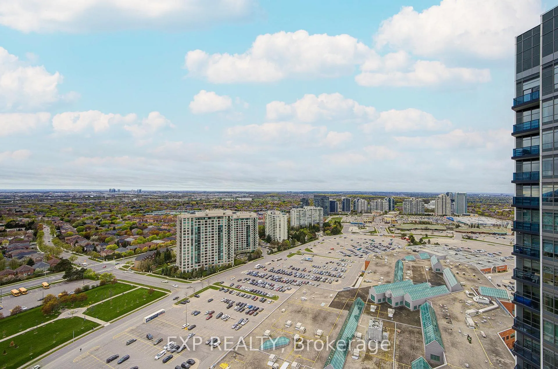 Photo 21 of Unit 2707, 30 Upper Mall Way, Vaughan, Brownridge — HOMEH