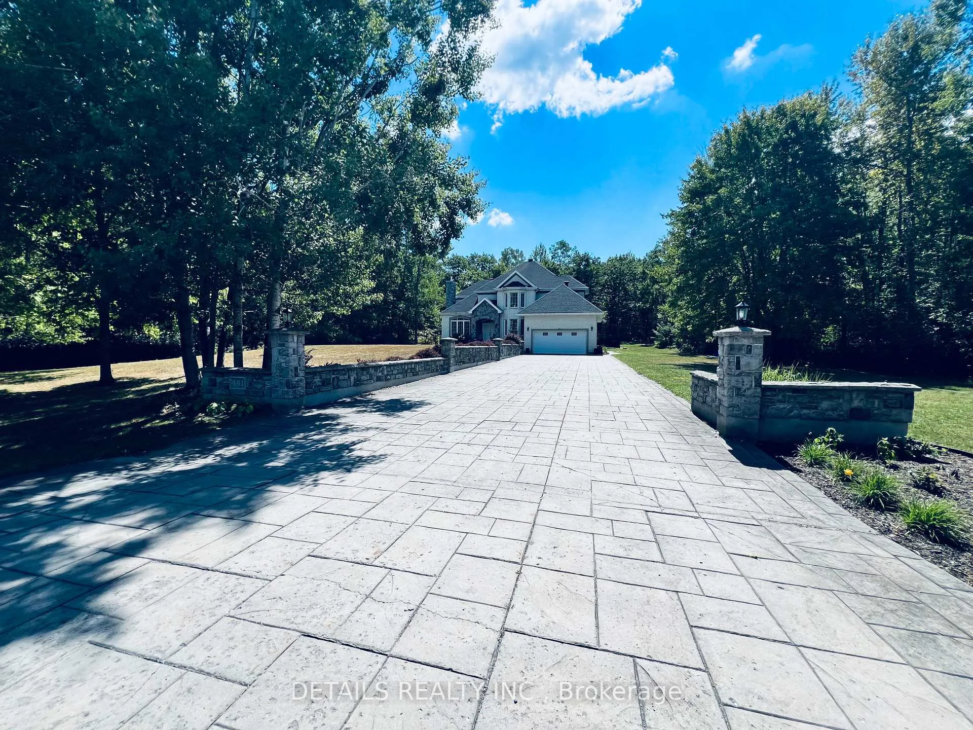 Photo 5 of 461 John Aselford Drive, Ottawa, Huntley Ward (North East) — HOMEH