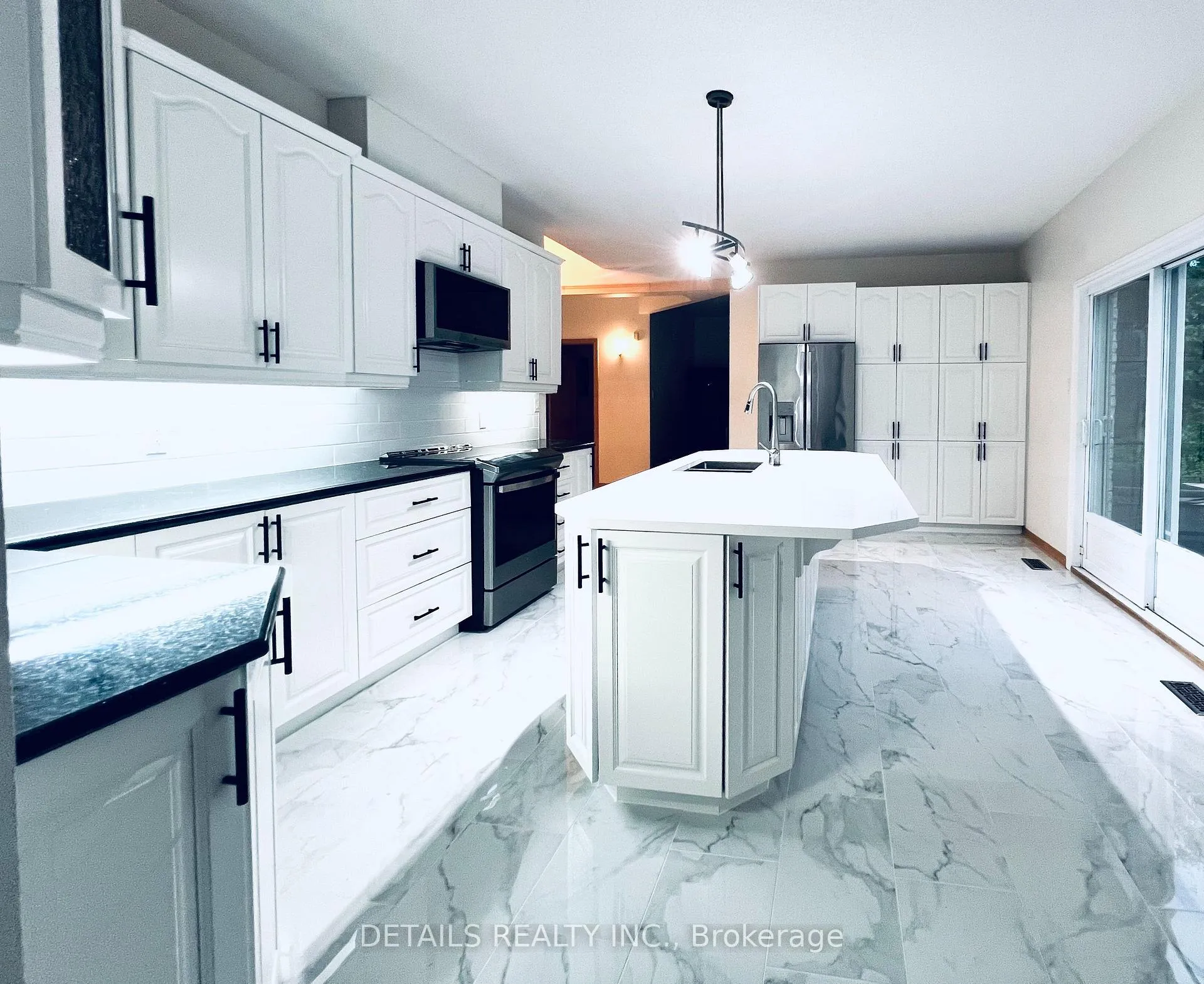 Photo 17 of 461 John Aselford Drive, Ottawa, Huntley Ward (North East) — HOMEH