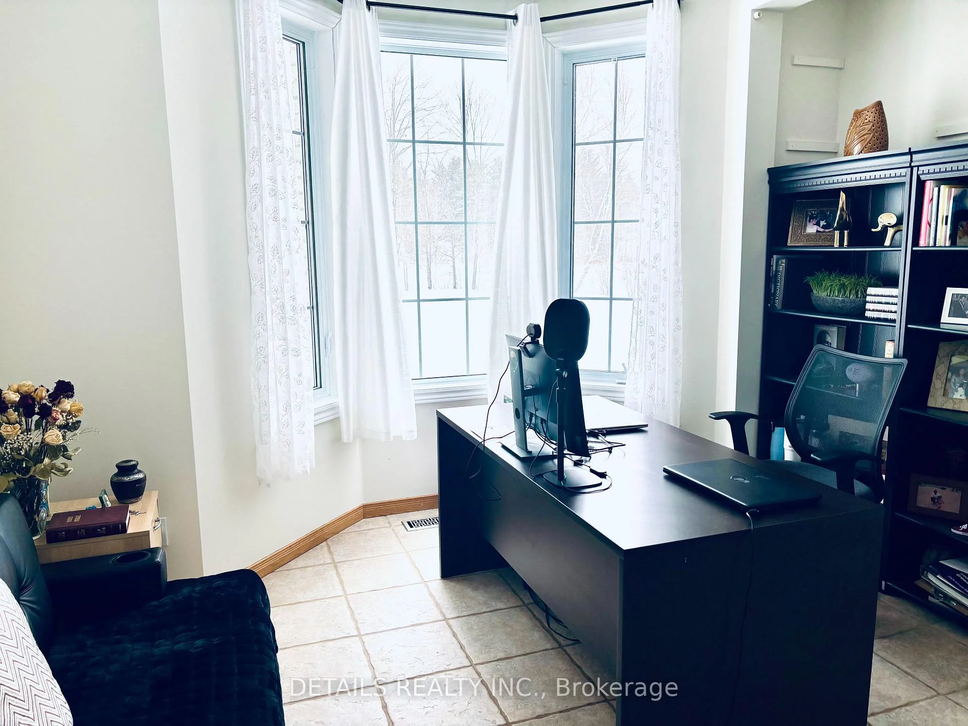 Photo 23 of 461 John Aselford Drive, Ottawa, Huntley Ward (North East) — HOMEH