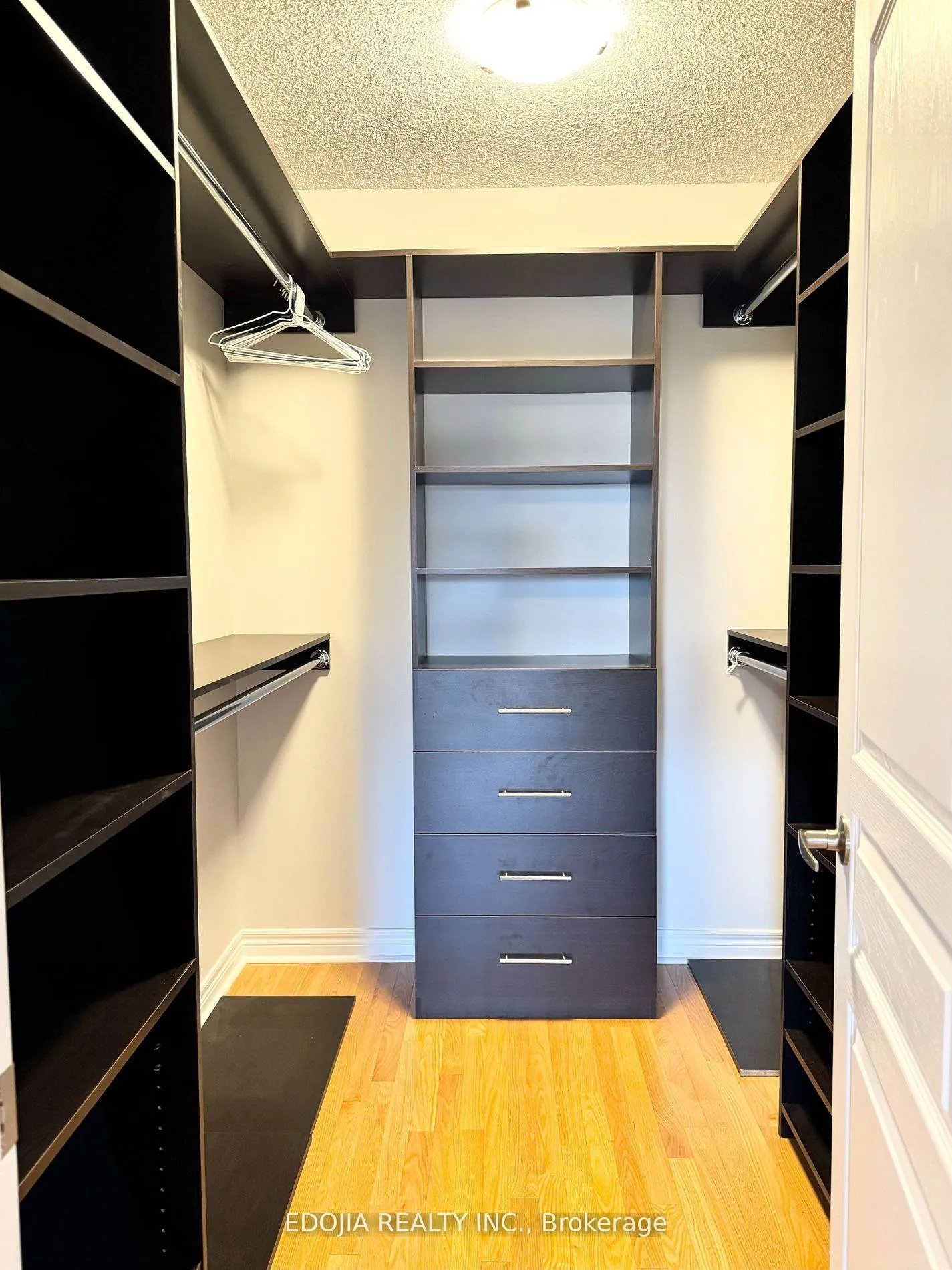 Photo 14 of Unit Main, 15 Catalpa Crescent, Vaughan, Patterson — HOMEH