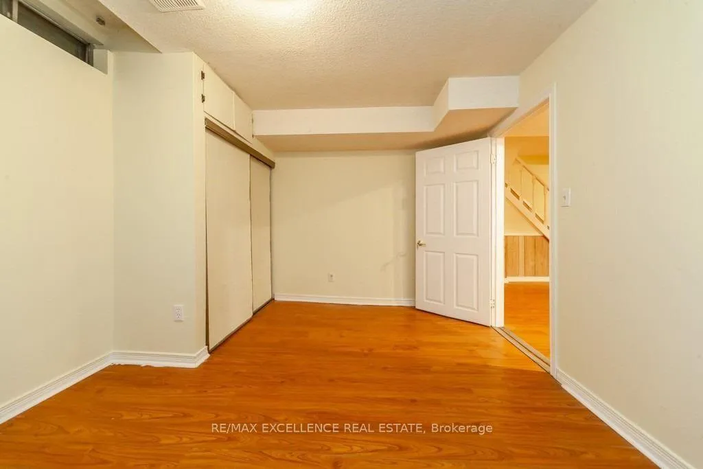 Photo 37 of 30 Ballycastle Crescent, Brampton, Heart Lake West — HOMEH
