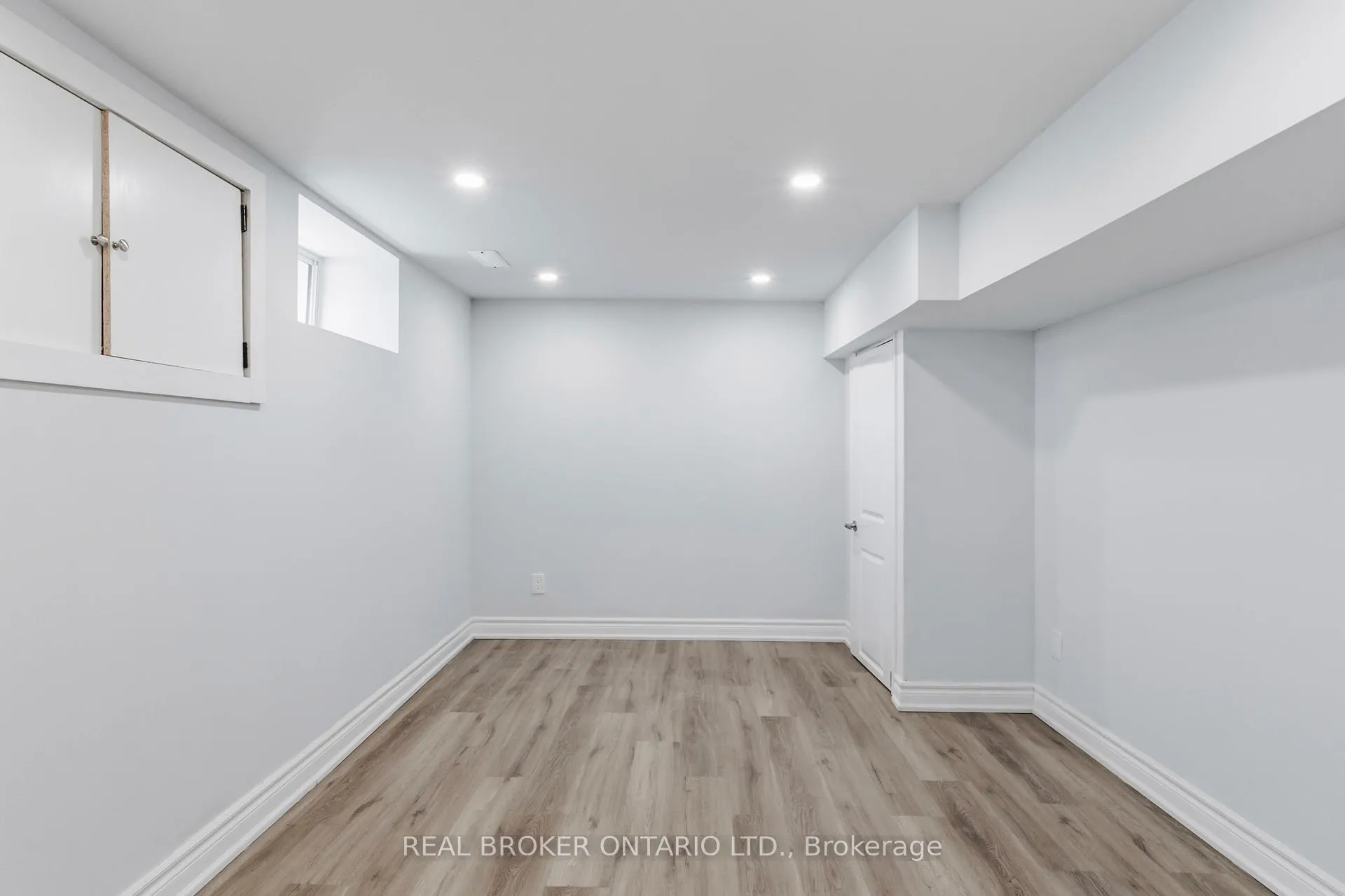 Photo 18 of Unit #01 (Main & Basement), 134 Celina Street, Oshawa, Central — HOMEH