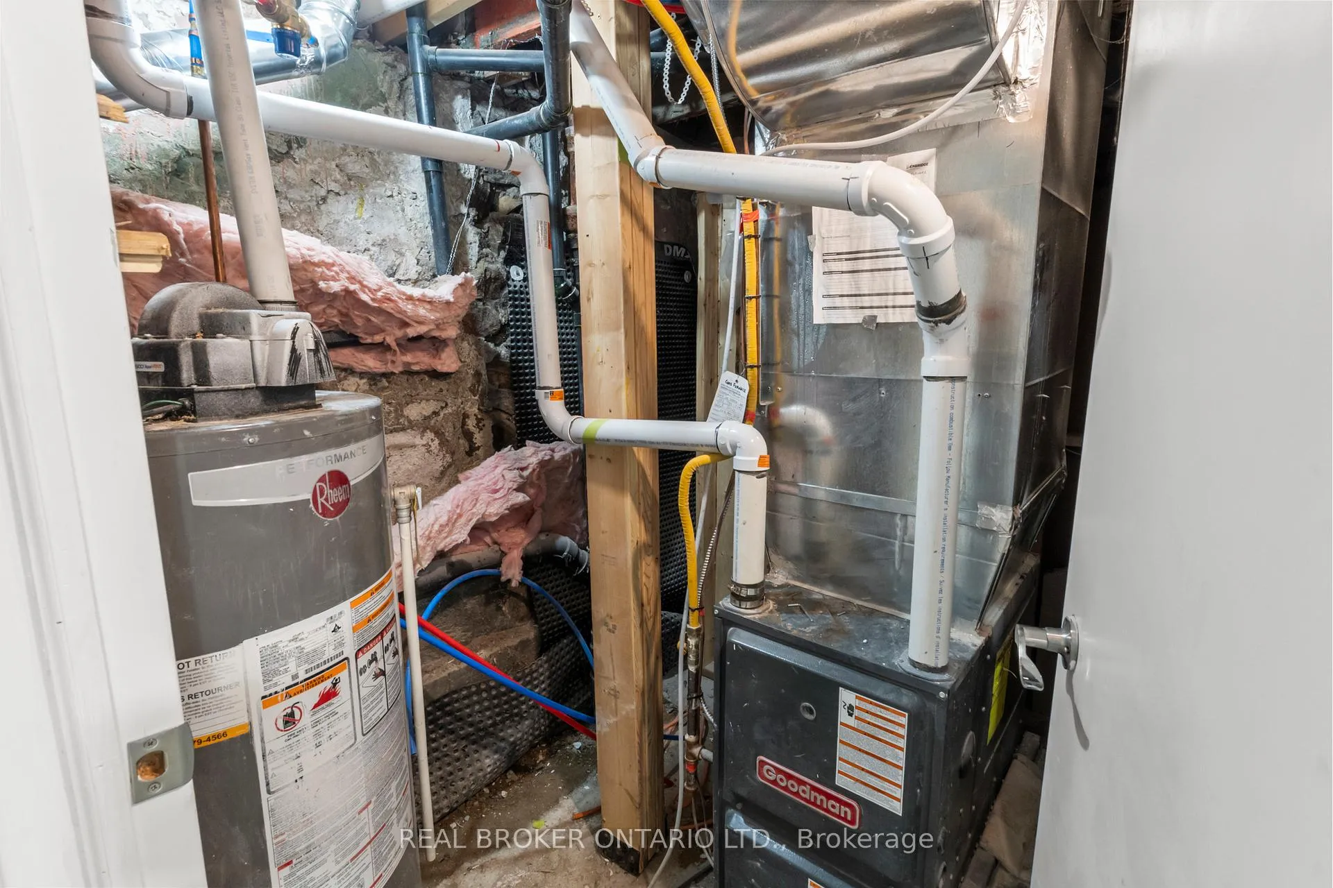 Photo 25 of Unit #01 (Main & Basement), 134 Celina Street, Oshawa, Central — HOMEH